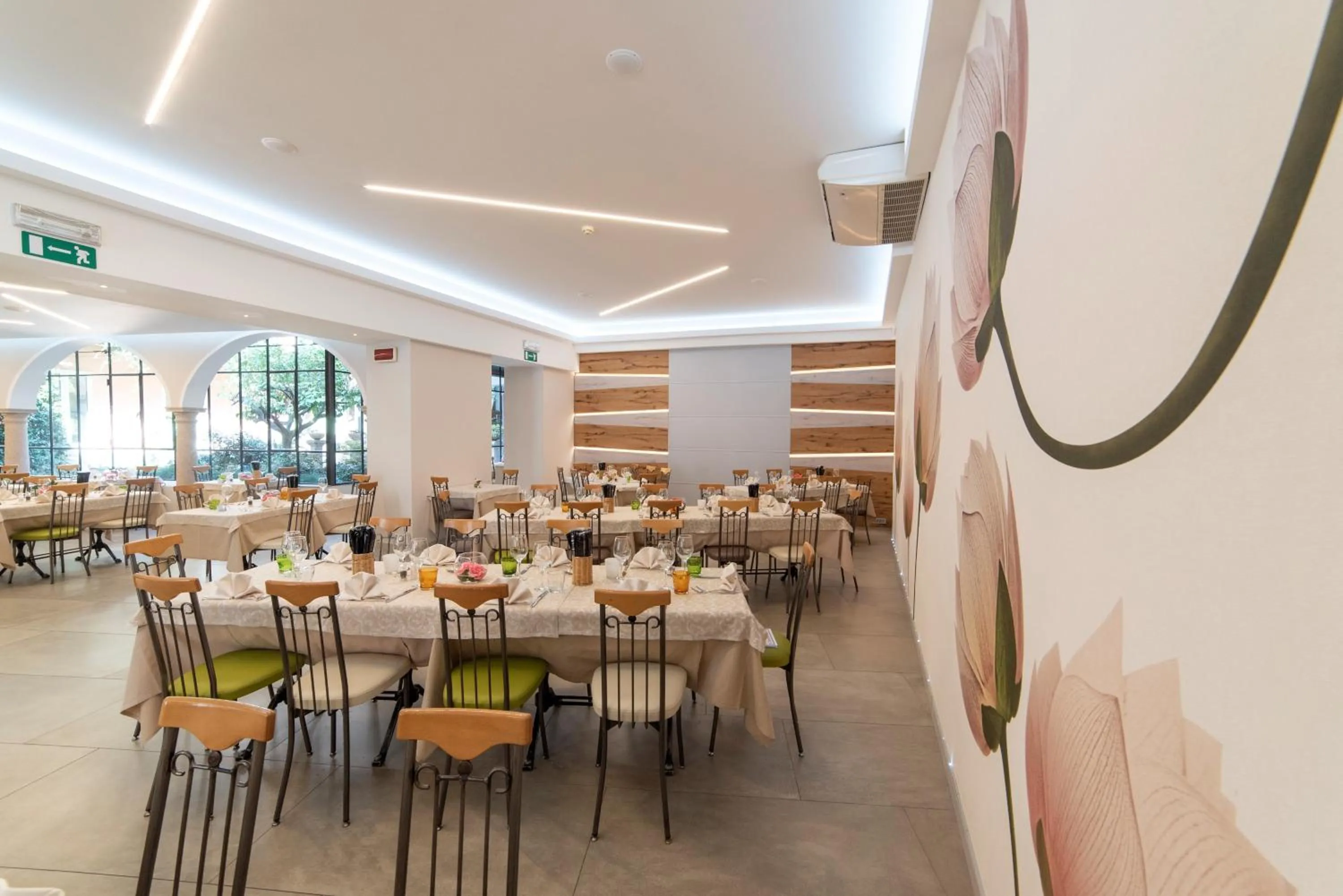 Dining area in Albergo Pesce D'oro