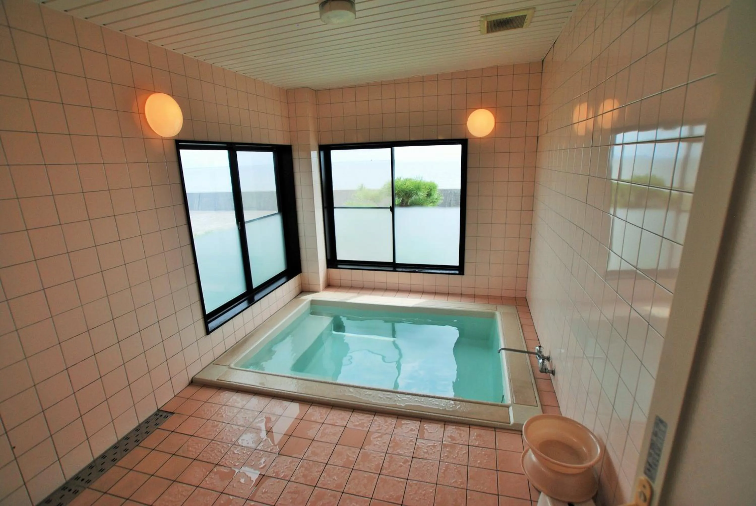 Open Air Bath in Shokinkan