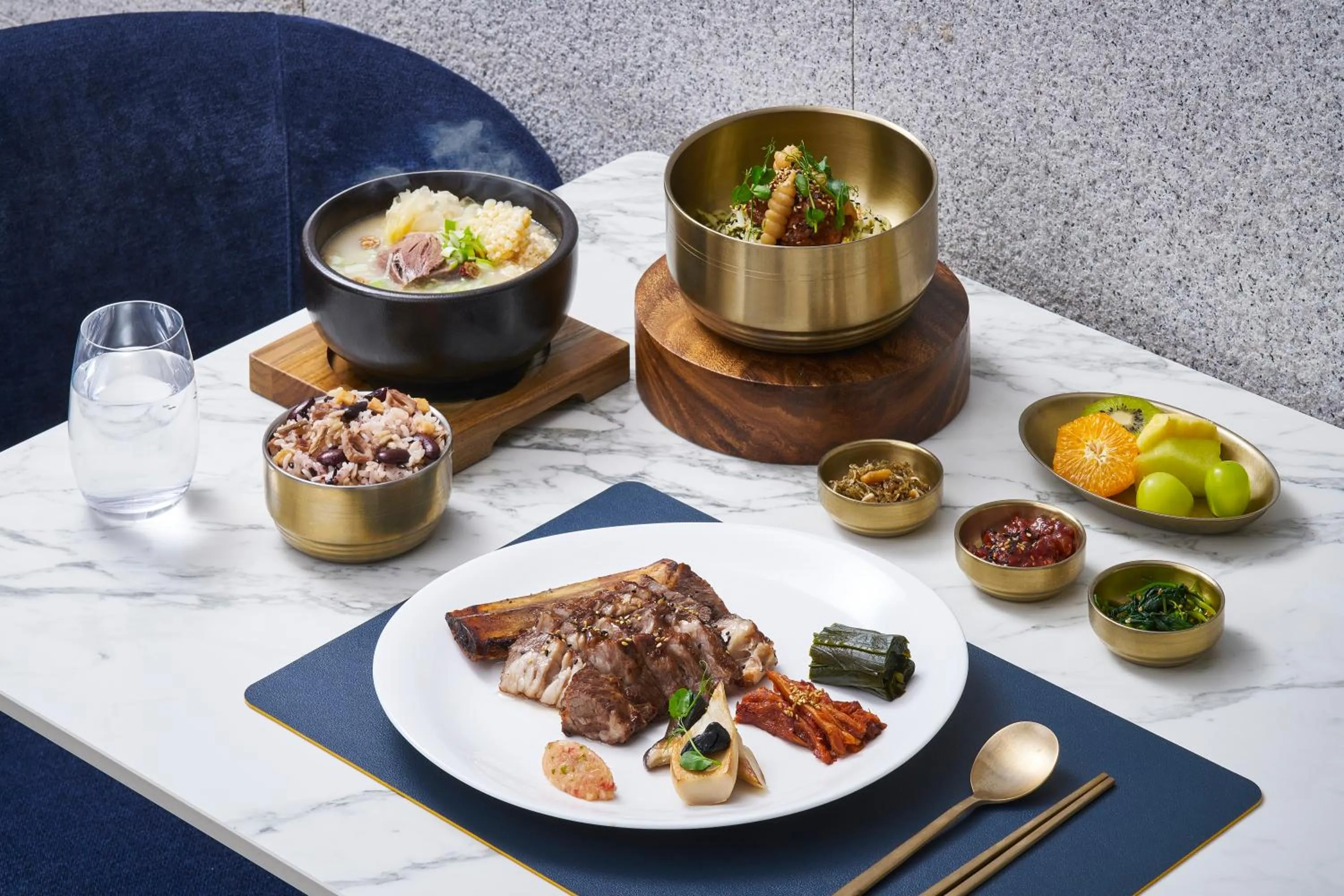 Restaurant/places to eat in voco Seoul Myeongdong by IHG