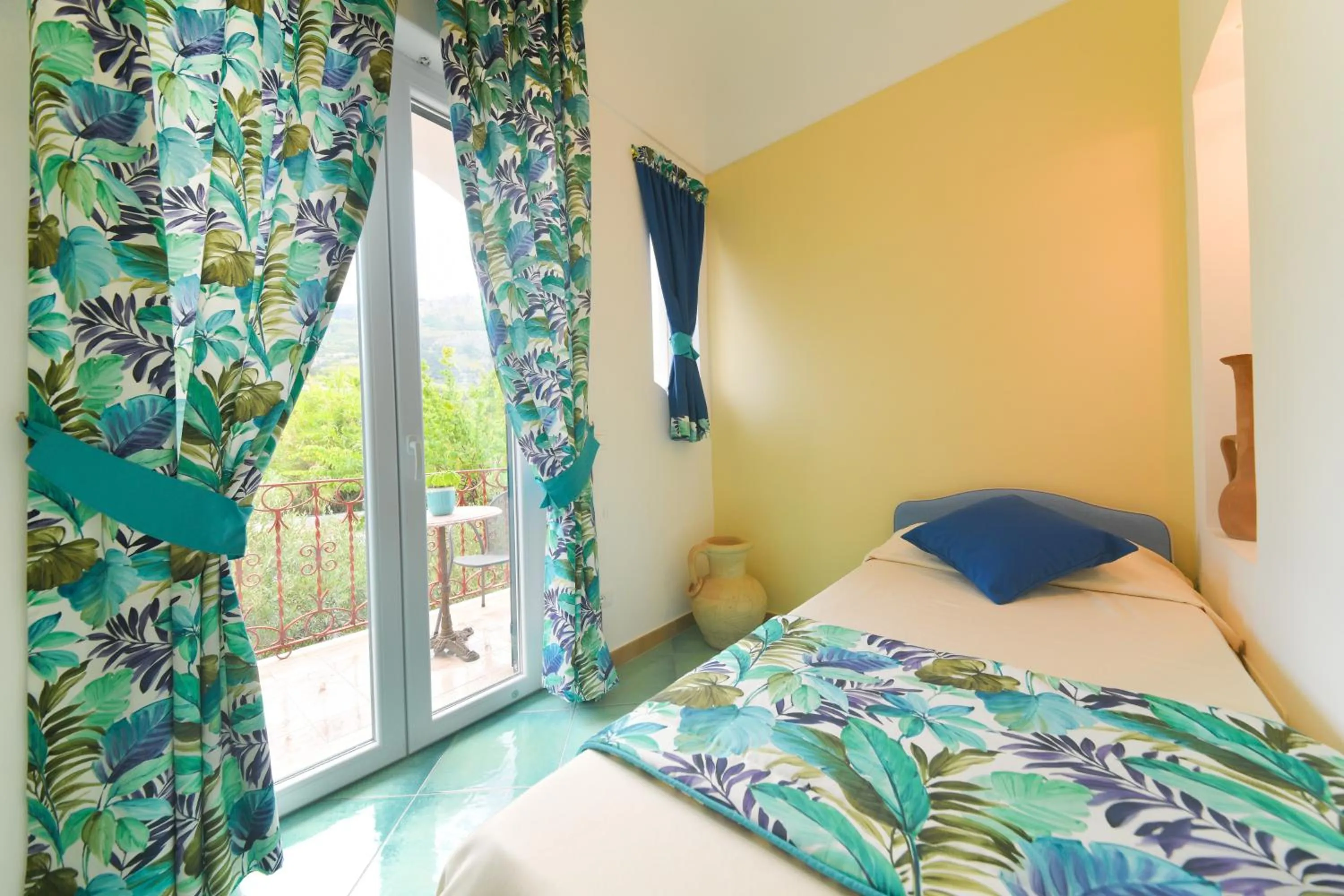 Bed in Hotel Terme Providence