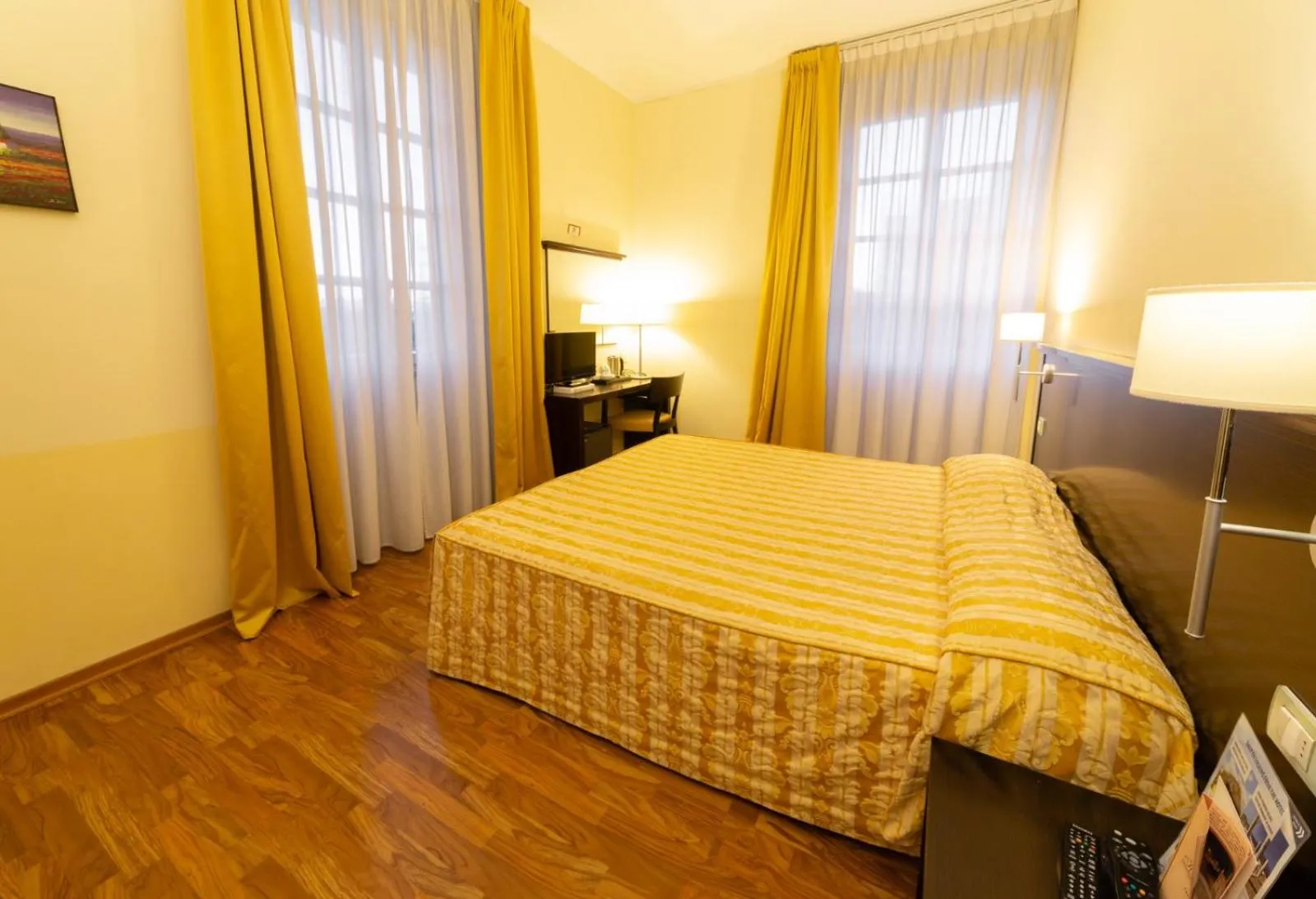 Bed in Hotel Due Colonne