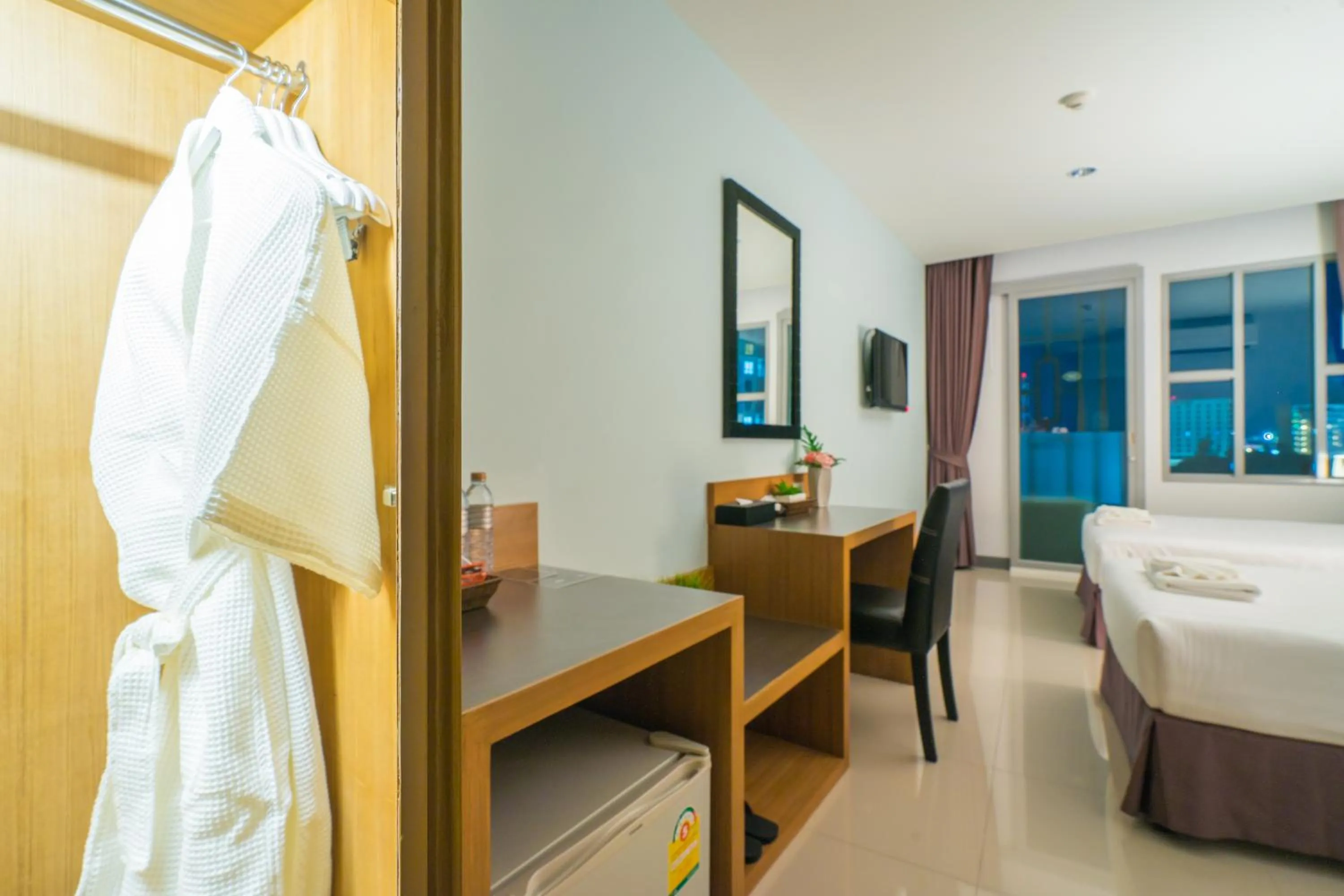 Photo of the whole room, Bed in Vapa Hotel - SHA Extra Plus