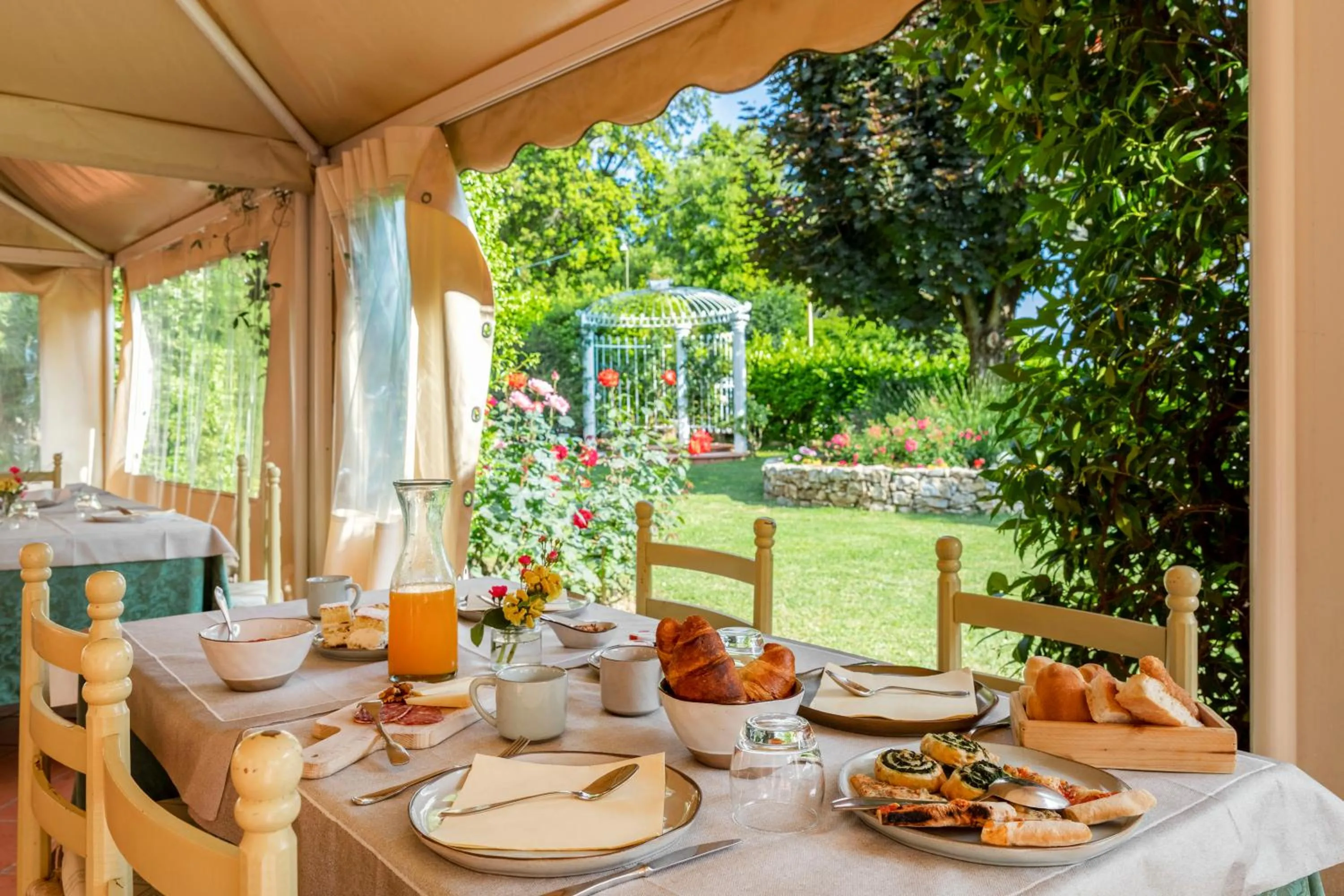 Breakfast in Holiday Prato Verde