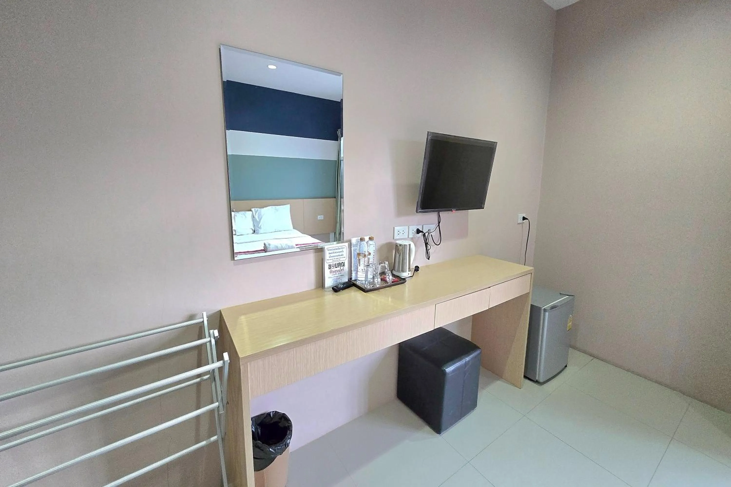 TV and multimedia in JJ Residence Phuket Town