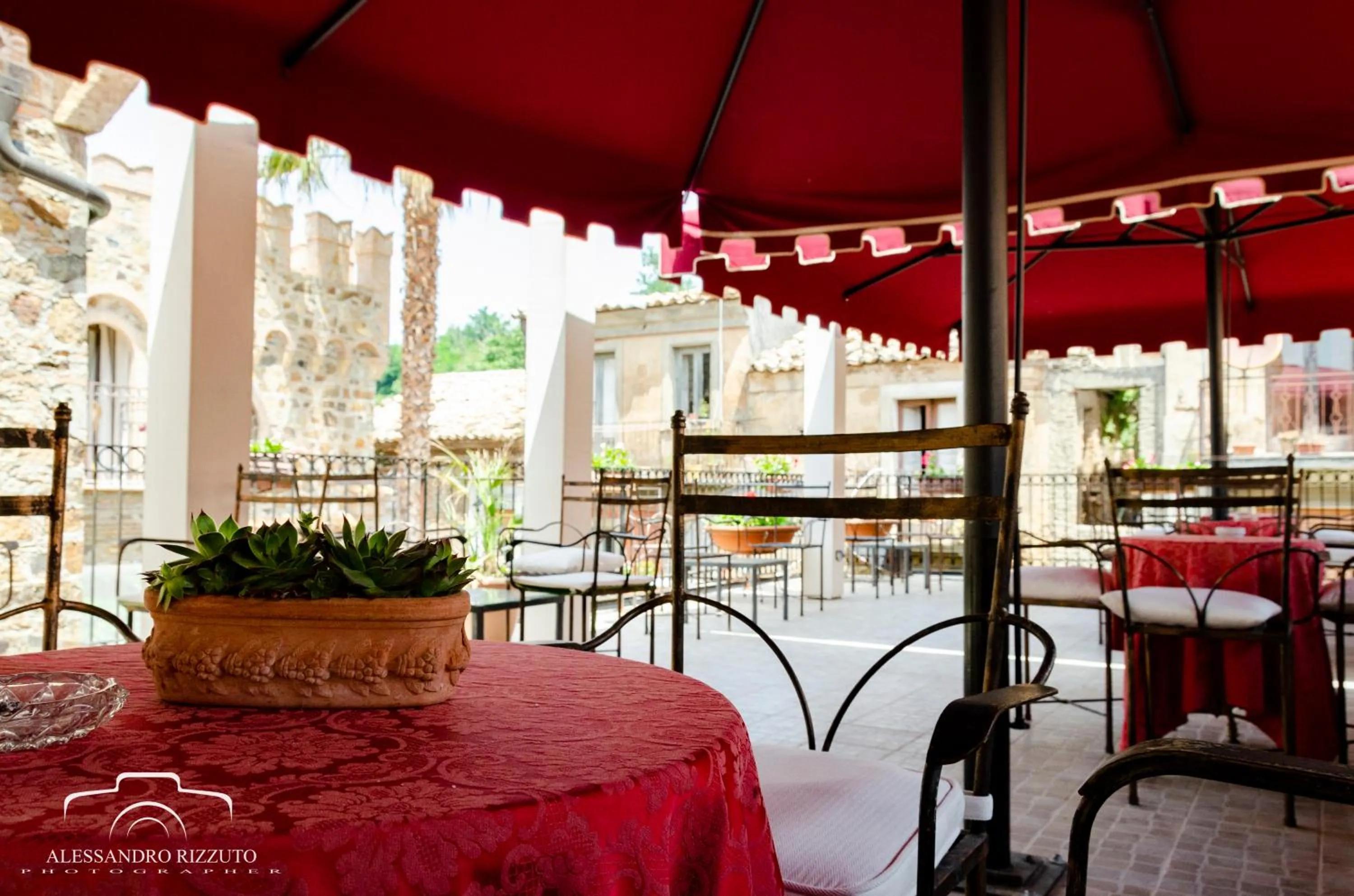 Patio in Residenza L'Antico Borgo Hotel