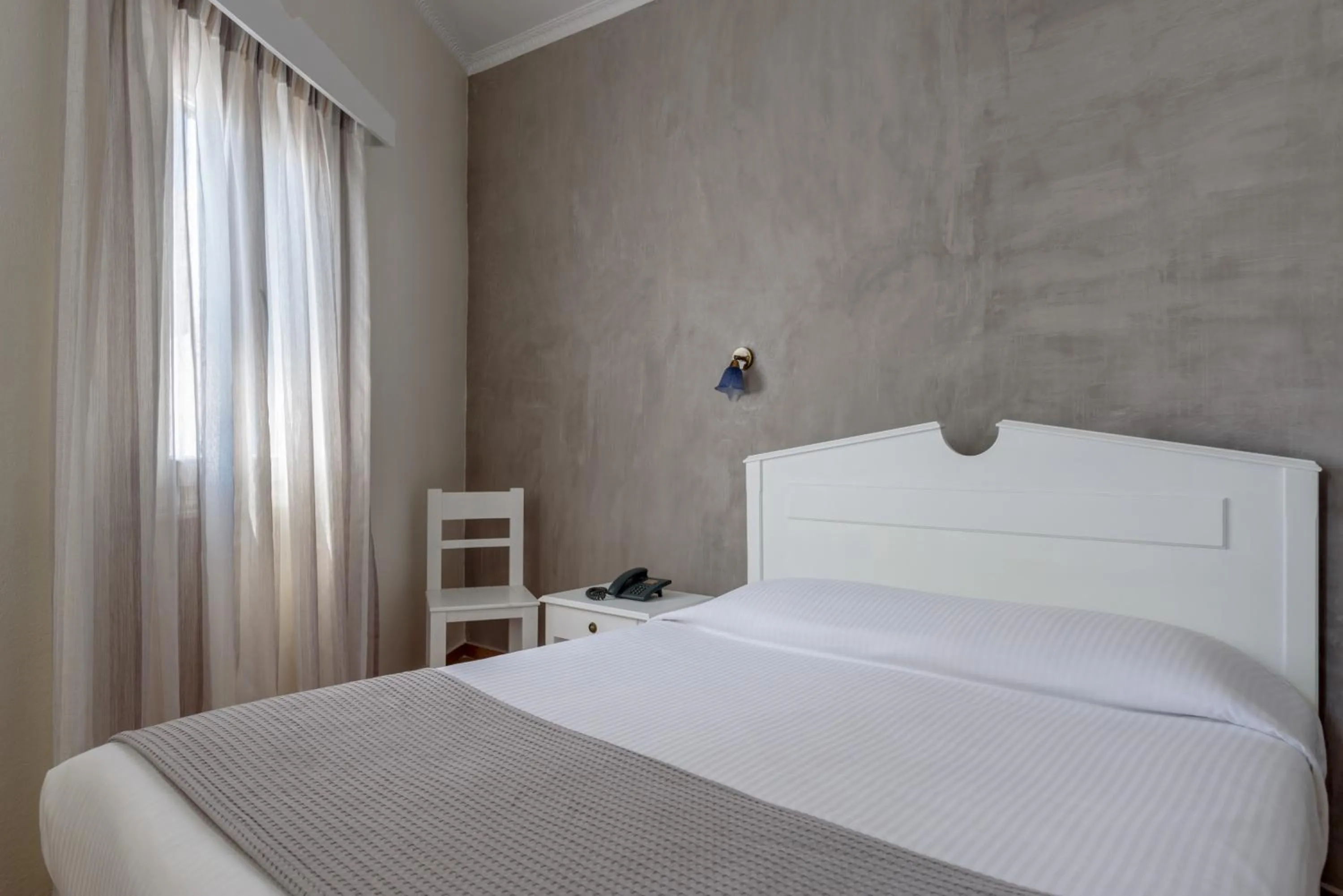 Bedroom, Bed in Anemomilos