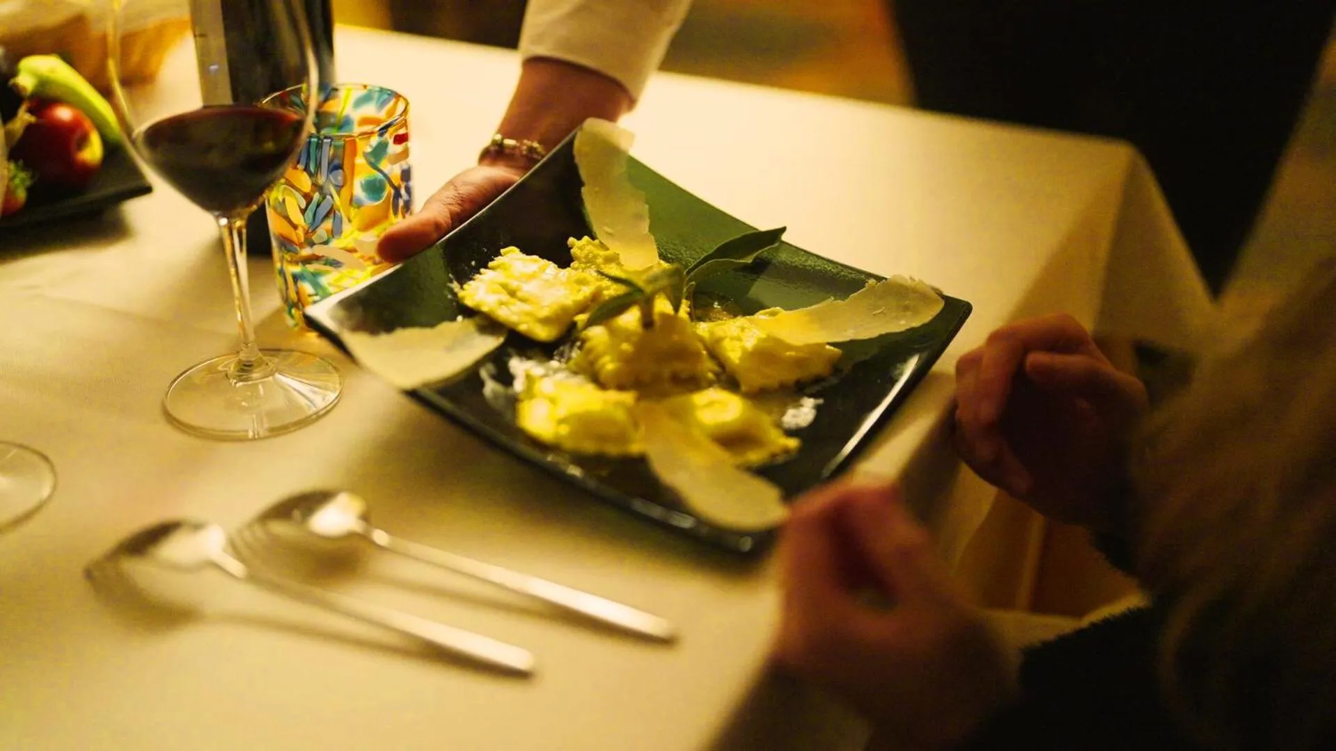 Food and drinks in T'AMI Hotel Resort Spa