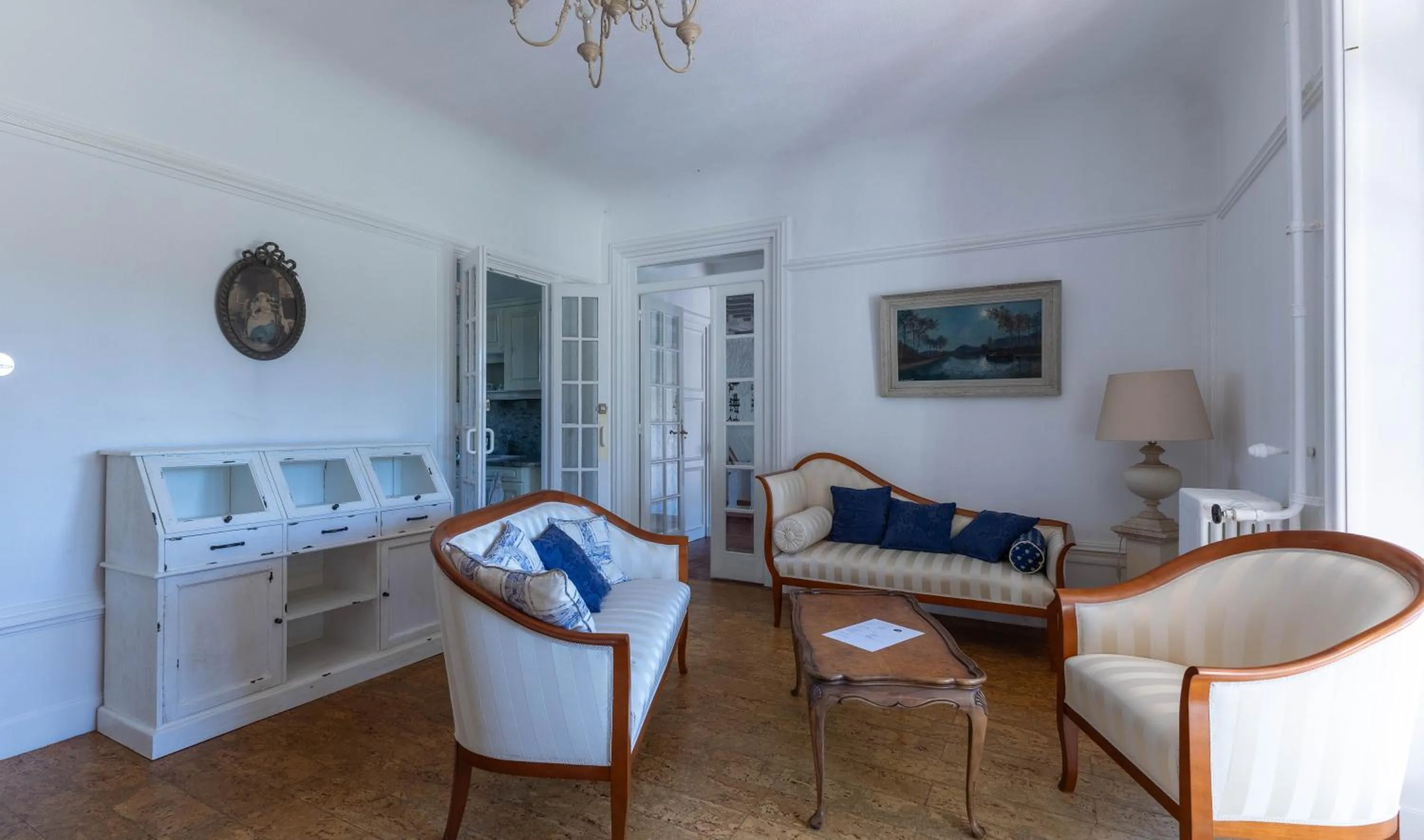 Communal lounge/ TV room, Bed in Ma Tranquillite