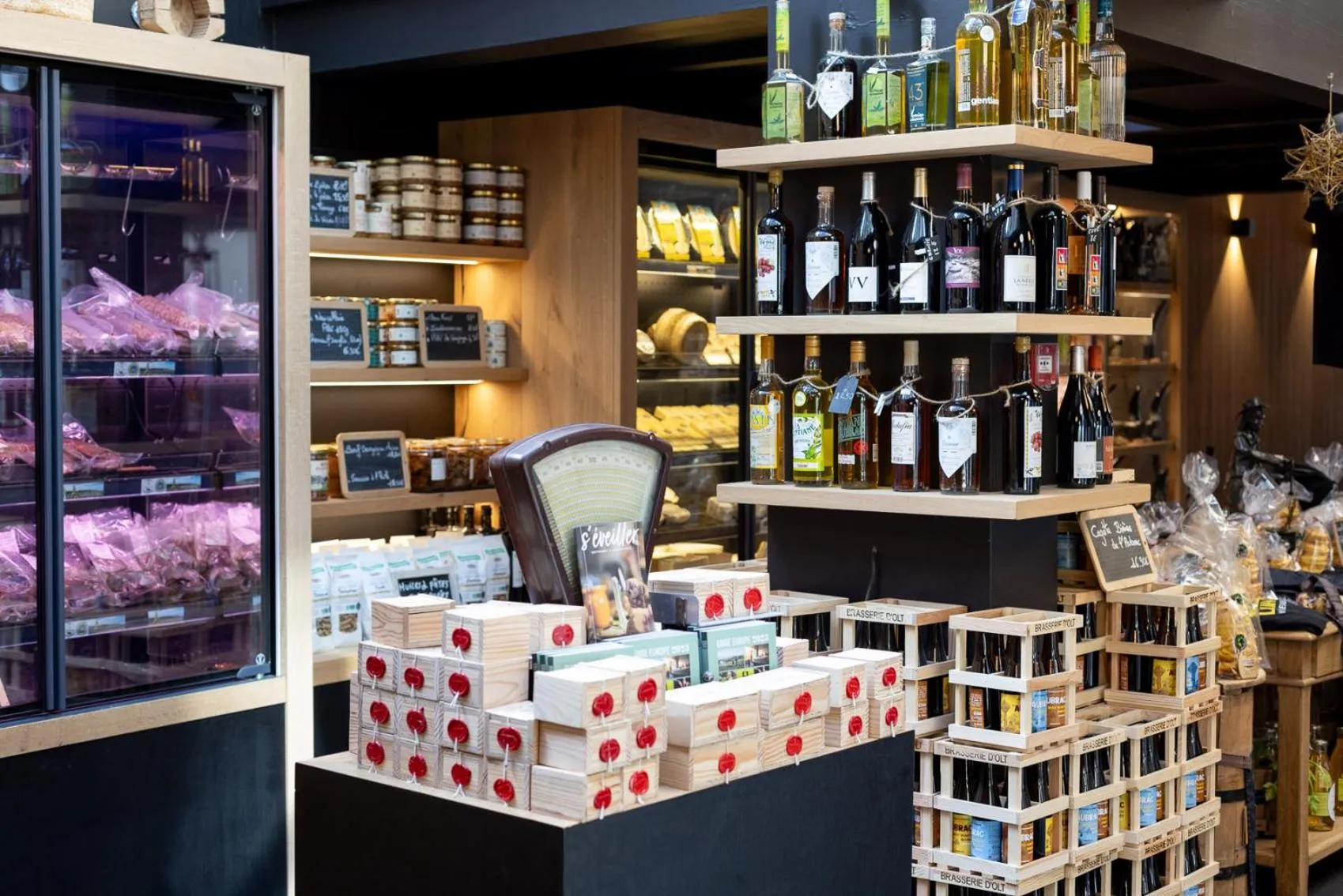 On-site shops in Hôtel-Restaurant Logis l'Aubrac Laguiole