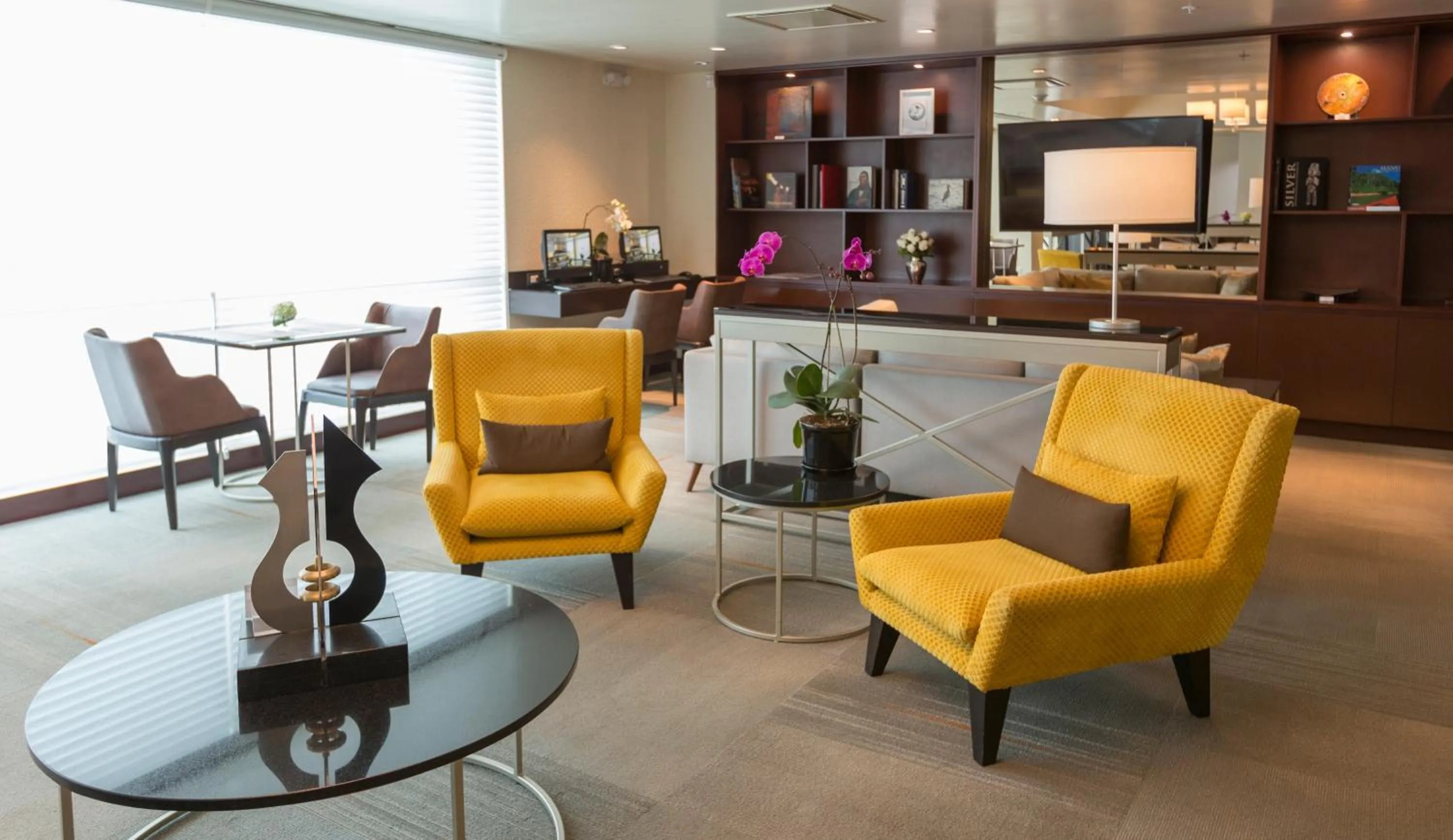 Business facilities in Delfines Hotel & Convention Center