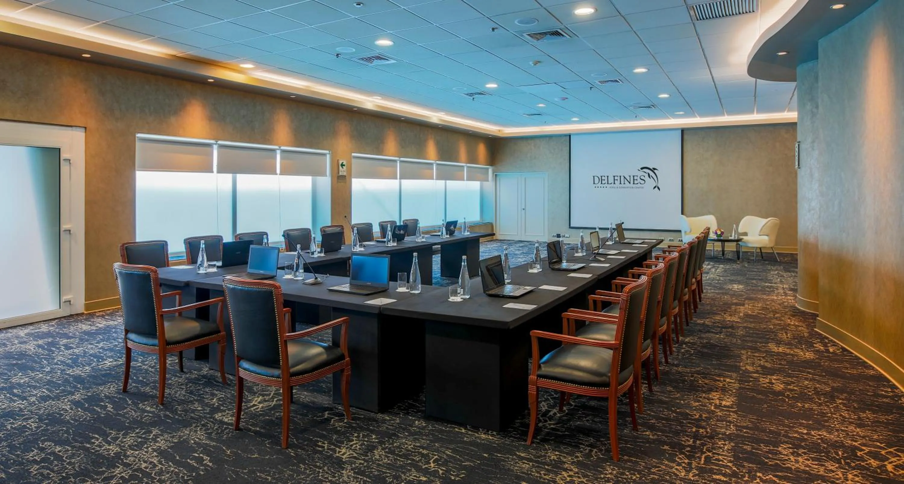 Meeting/conference room in Delfines Hotel & Convention Center