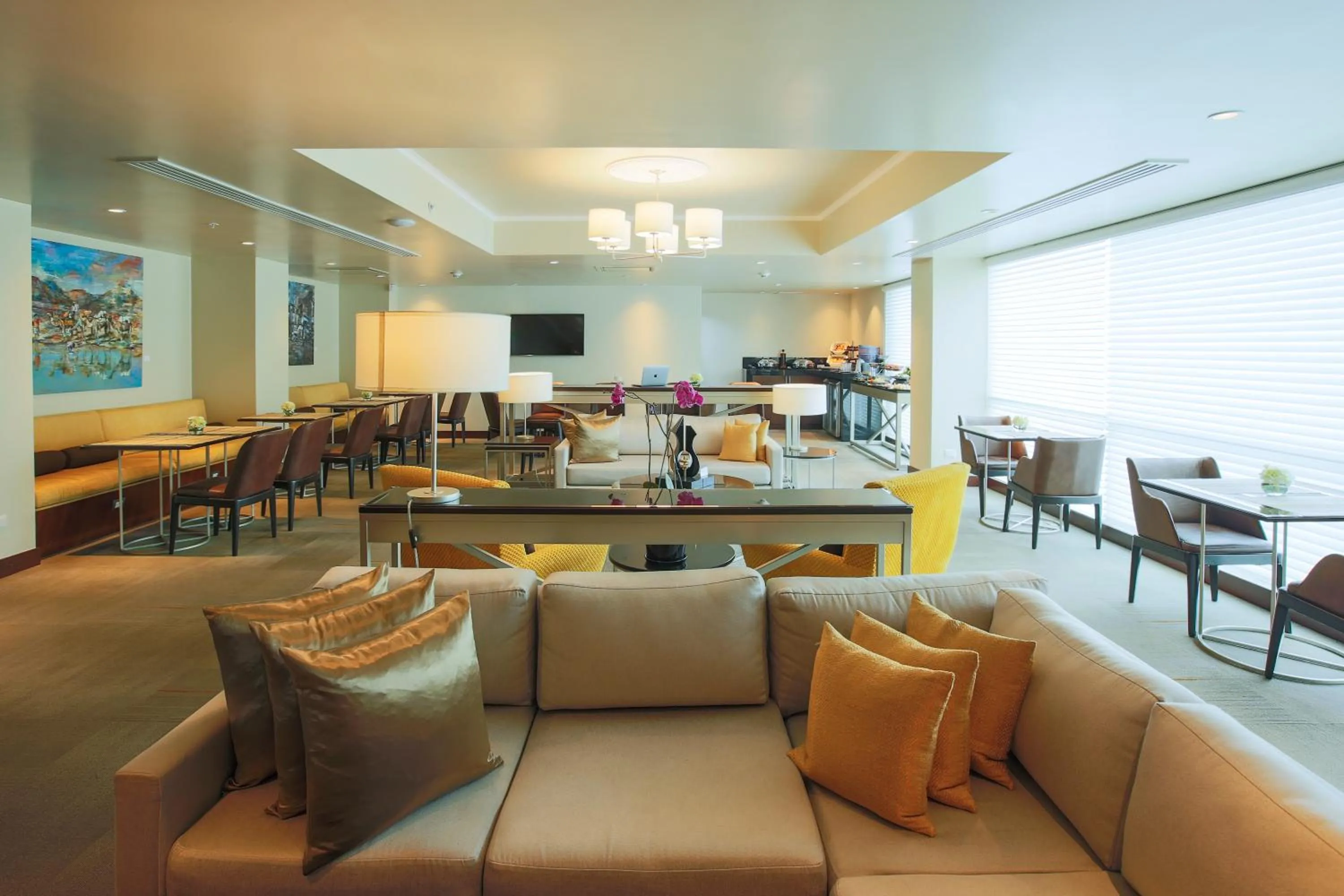 Business facilities in Delfines Hotel & Convention Center