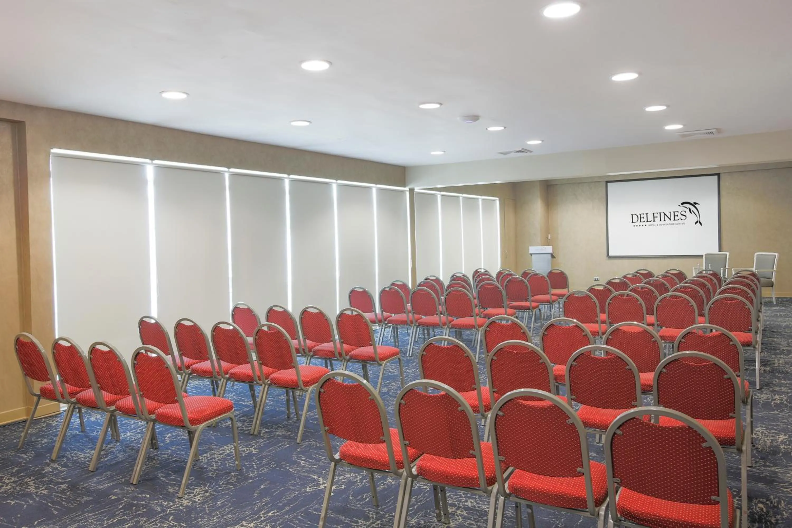 Meeting/conference room in Delfines Hotel & Convention Center