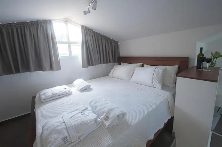 Studio Apartment with Sea View in Boutique Apartment "Facing the Sea"