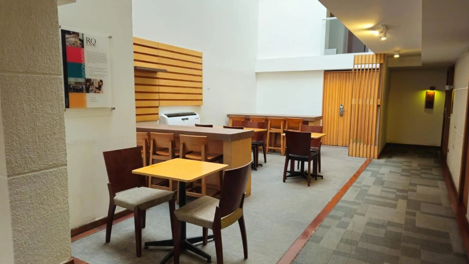 Dining area in RQ Santiago