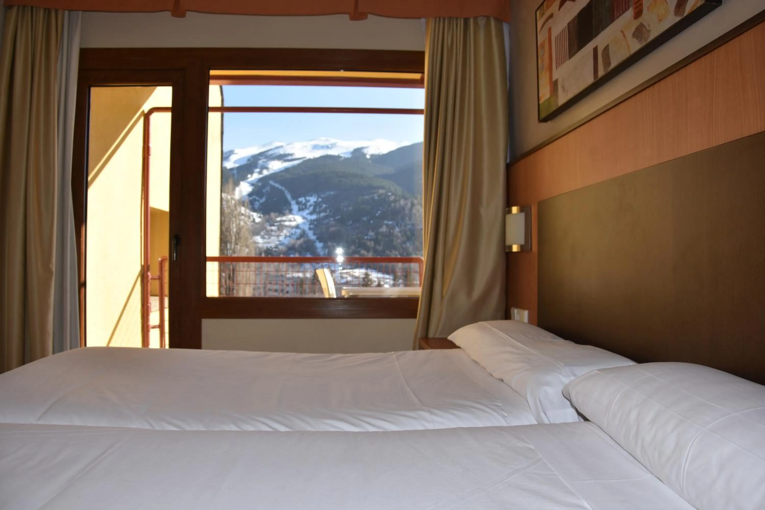 Bedroom, Bed in Hotel SNÖ Edelweiss