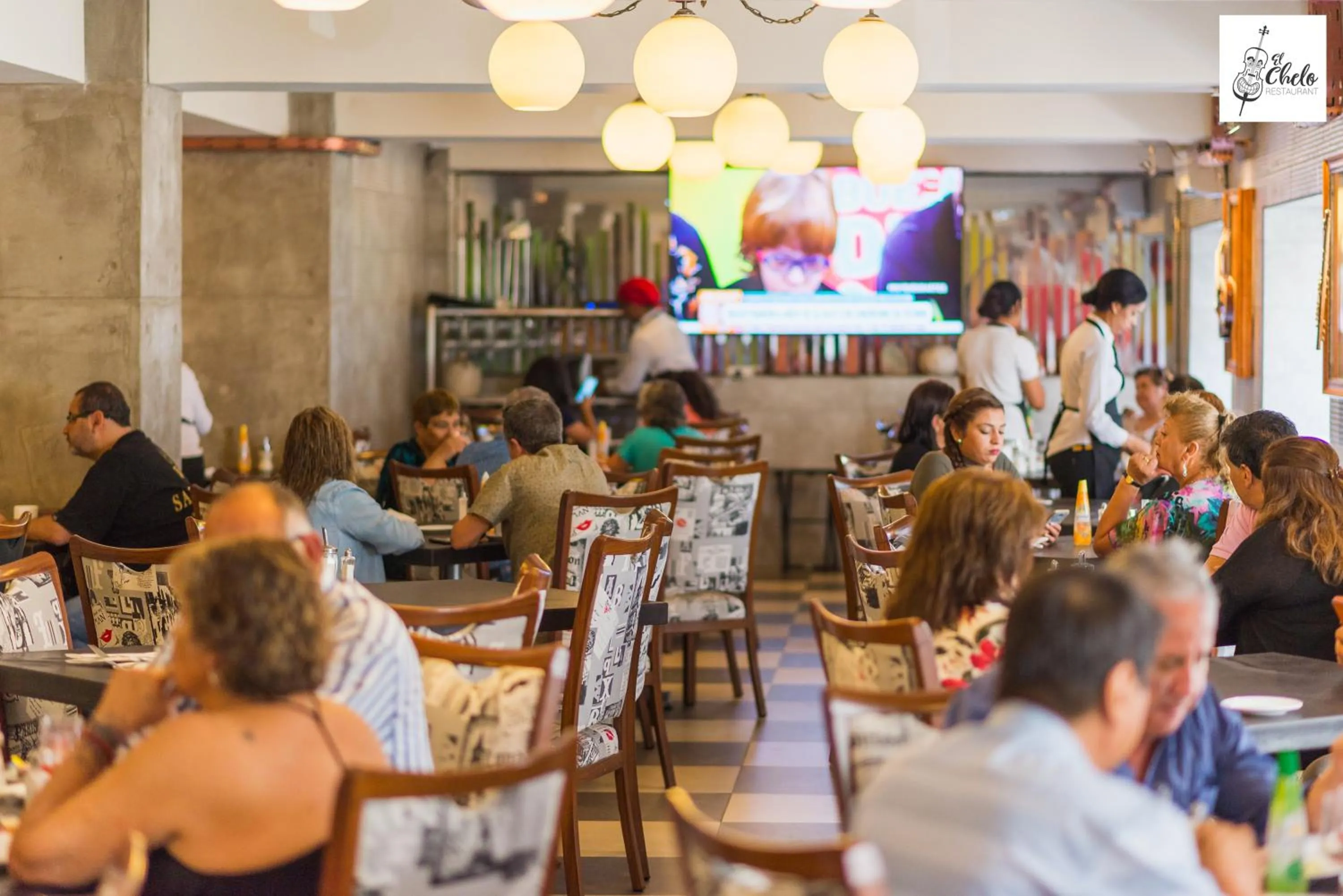 Restaurant/places to eat in Hotel Panamericano