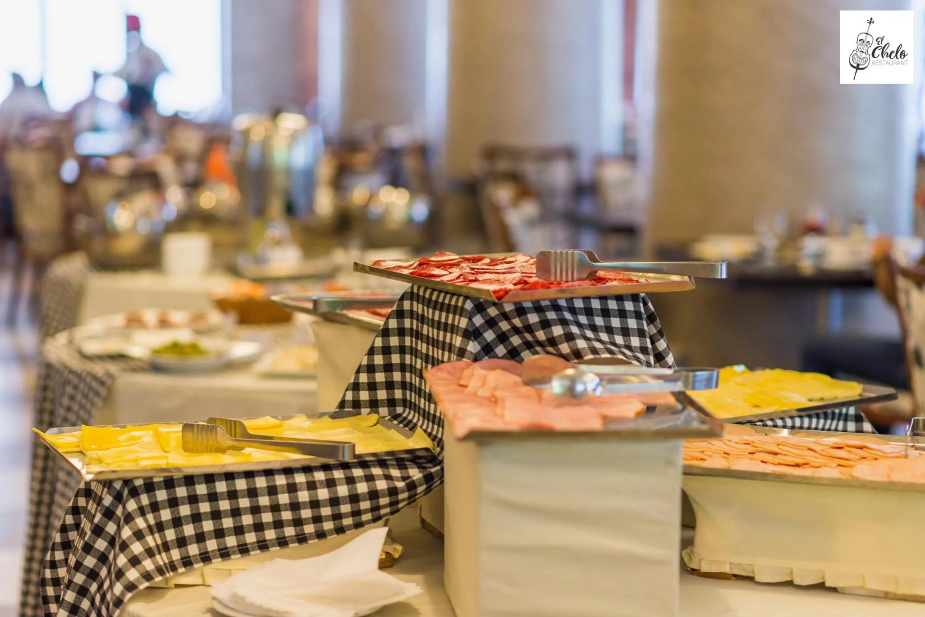 Buffet breakfast in Hotel Panamericano