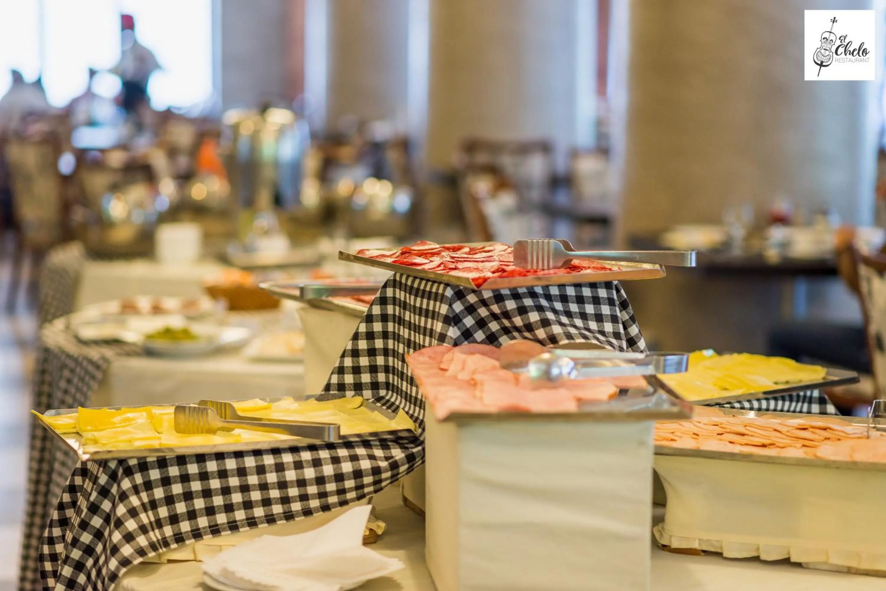 Buffet breakfast in Hotel Panamericano