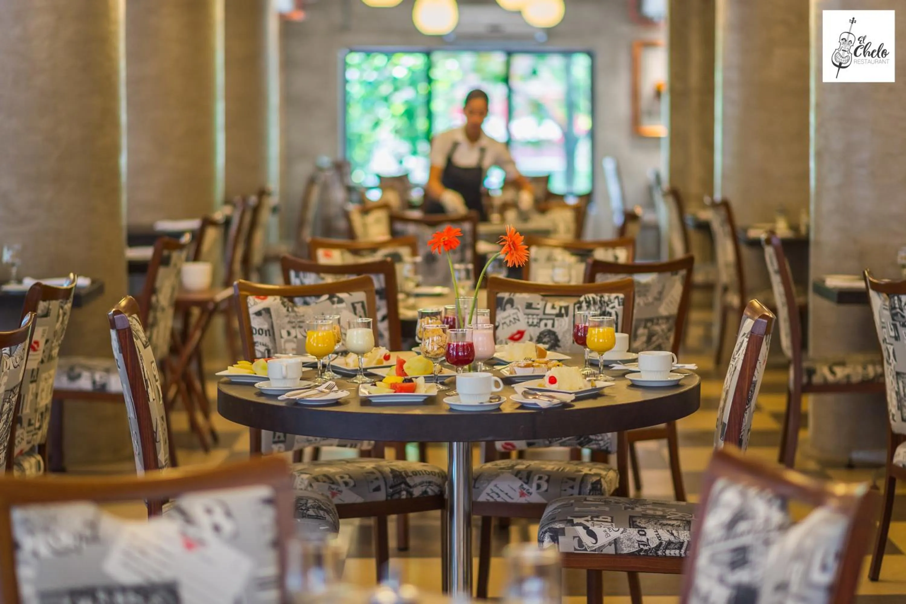 Restaurant/places to eat in Hotel Panamericano