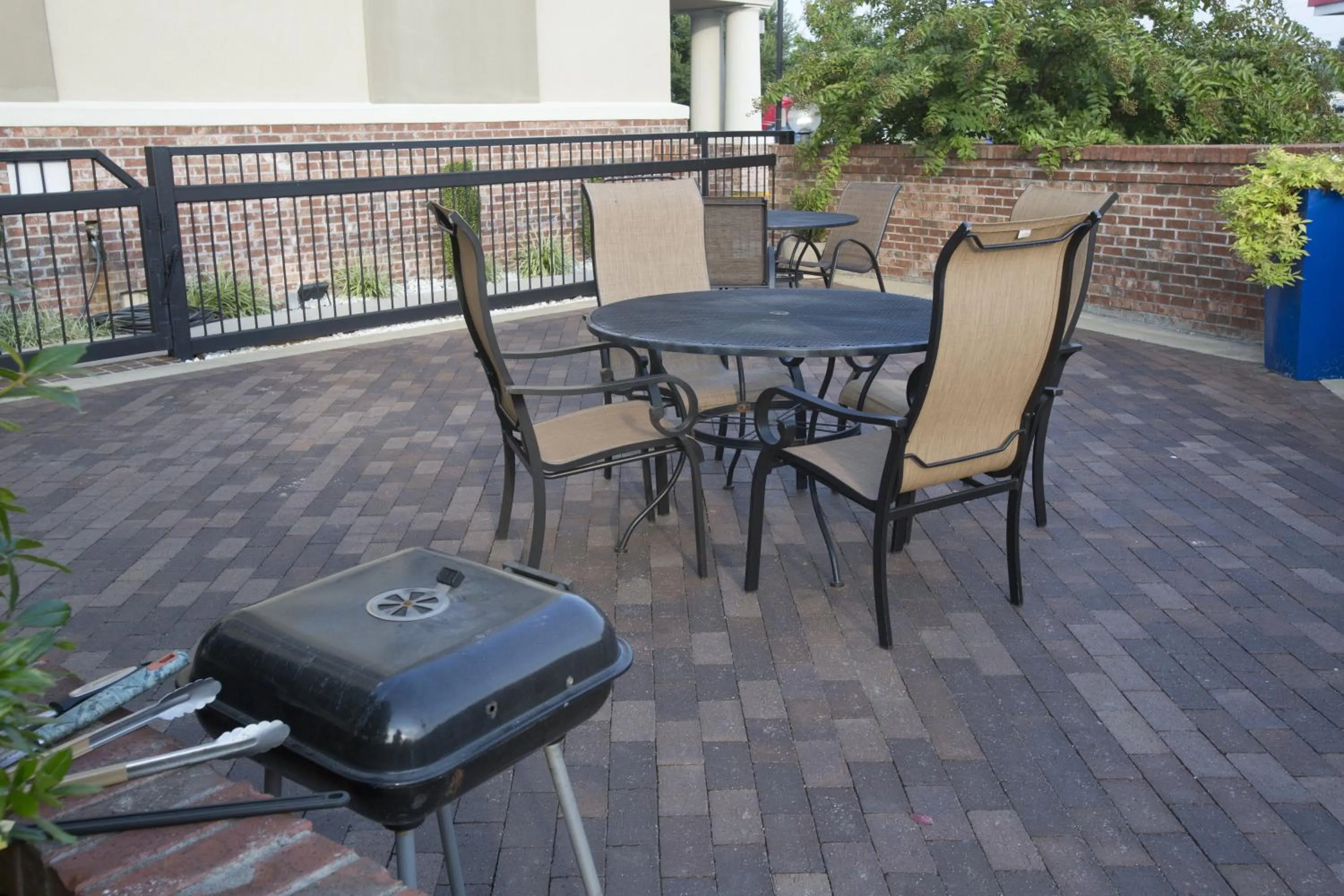 Swimming pool in Holiday Inn Express New Albany by IHG