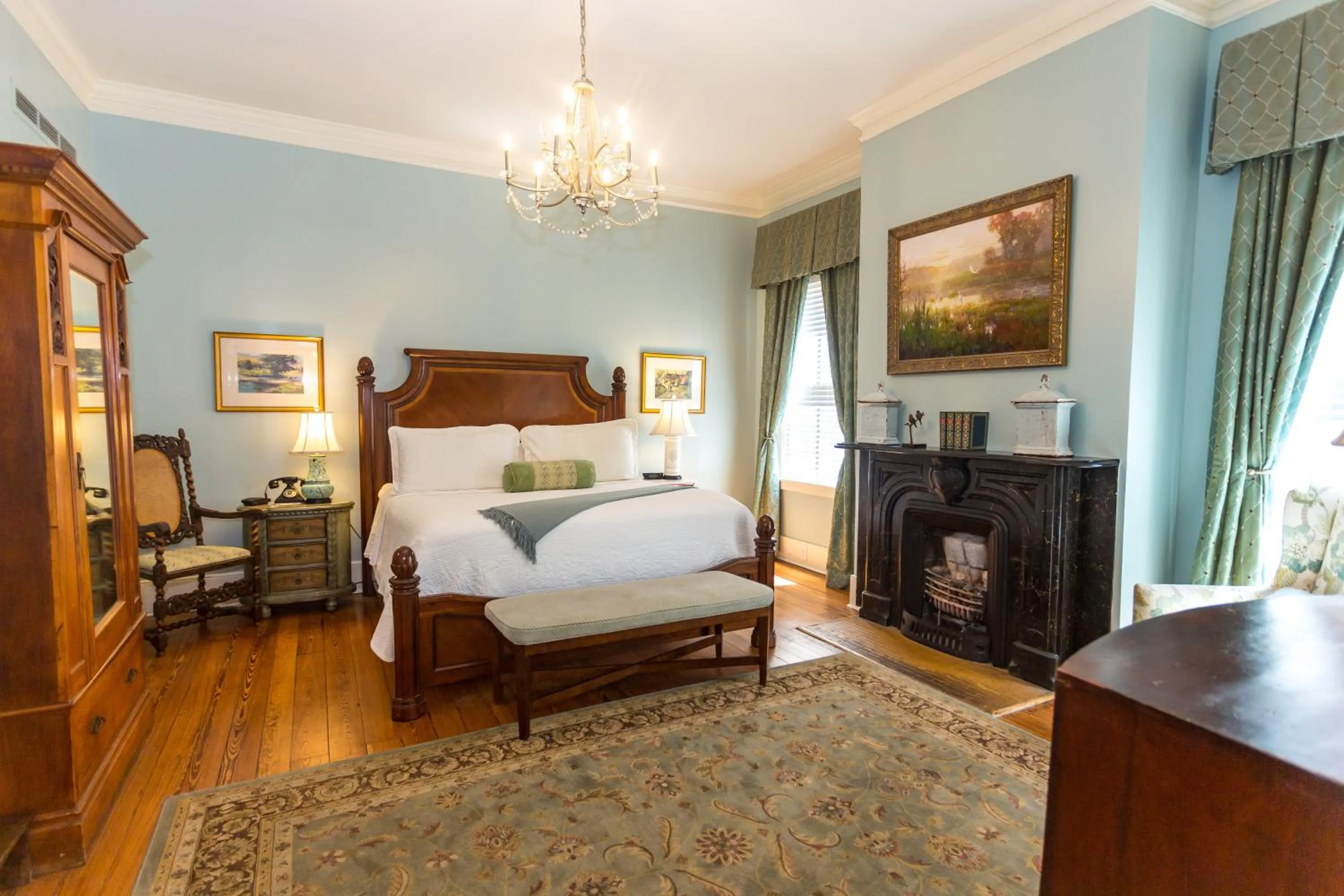 Bed in The Gastonian, Historic Inns of Savannah Collection