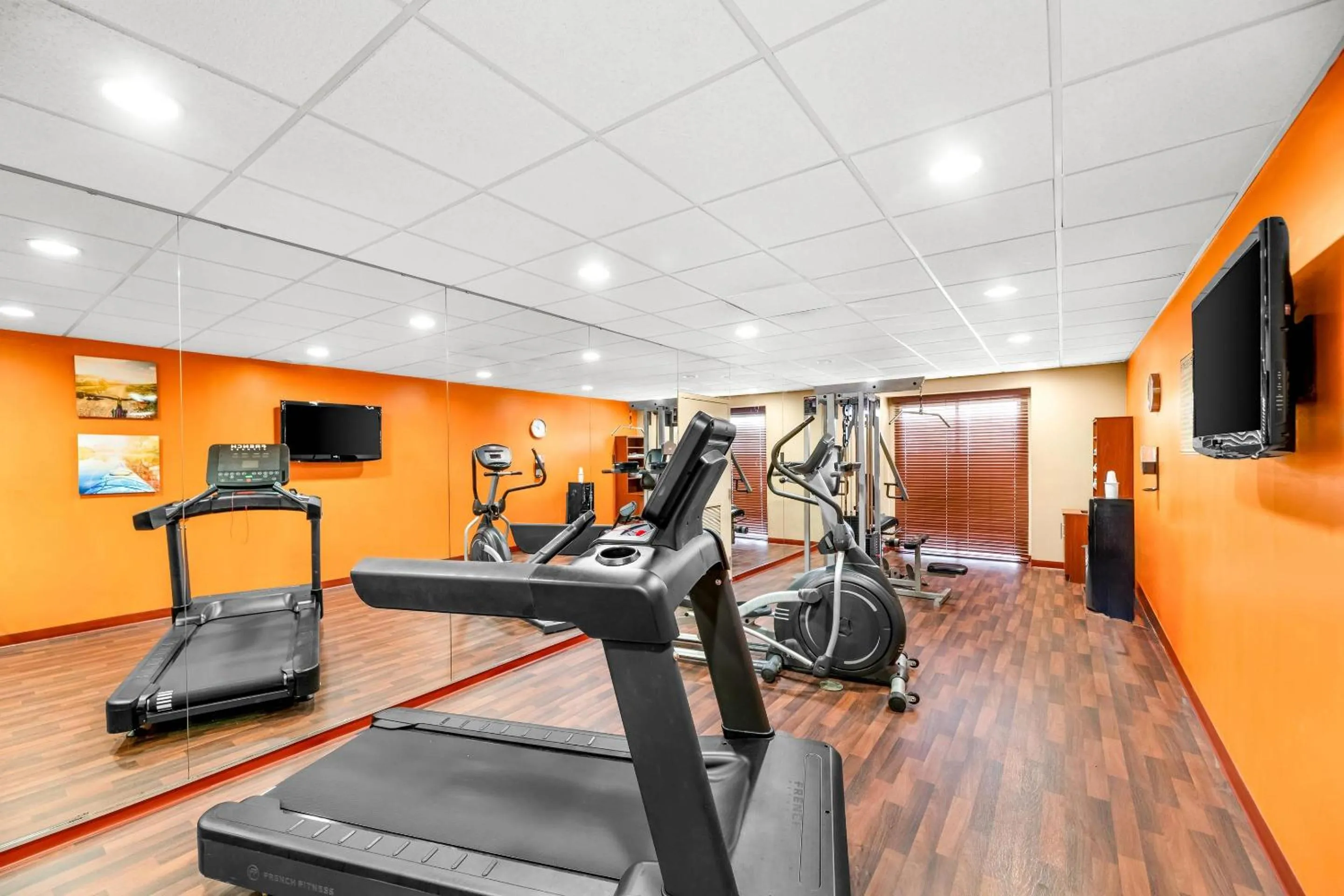 Fitness centre/facilities in Comfort Suites Orlando Airport