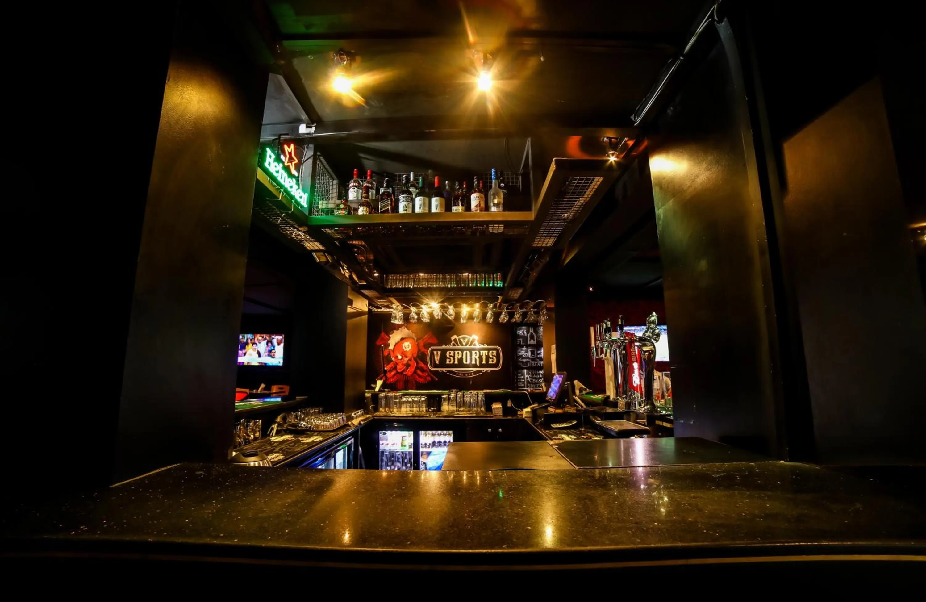 Restaurant/places to eat in Hyde Park Hotel