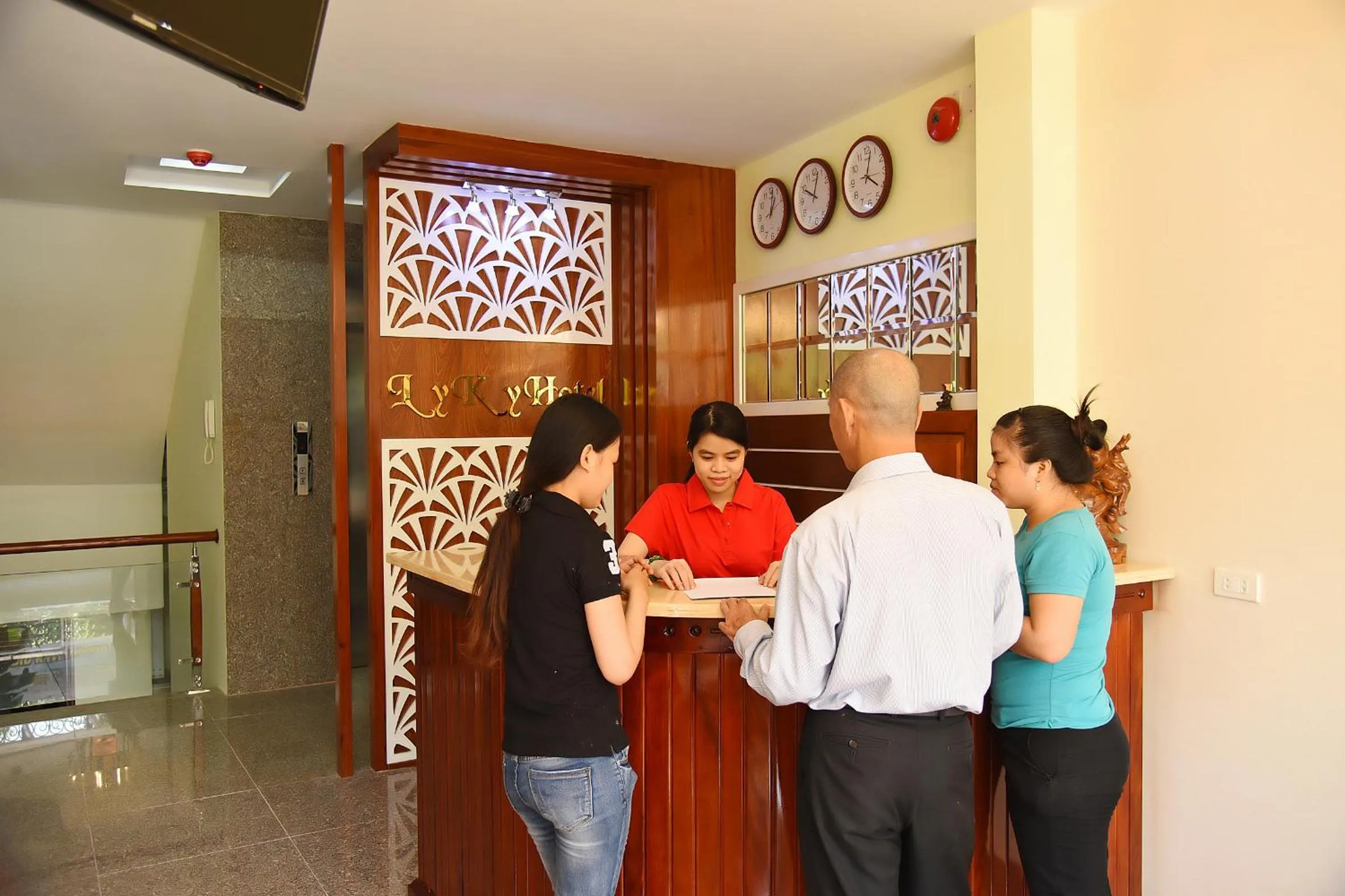 Staff in Ly Ky Hotel