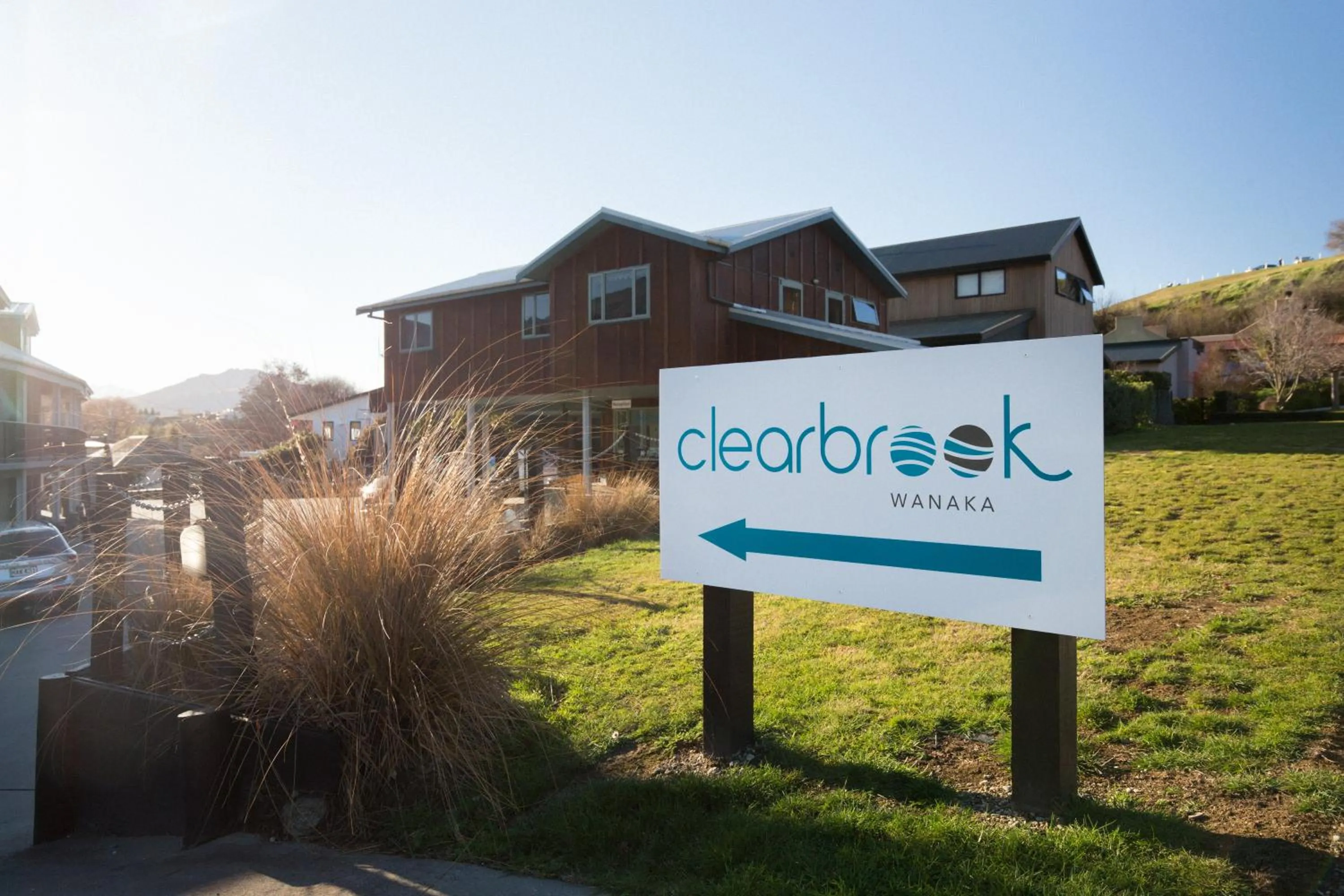Facade/entrance in Clearbrook Motel & Serviced Apartments