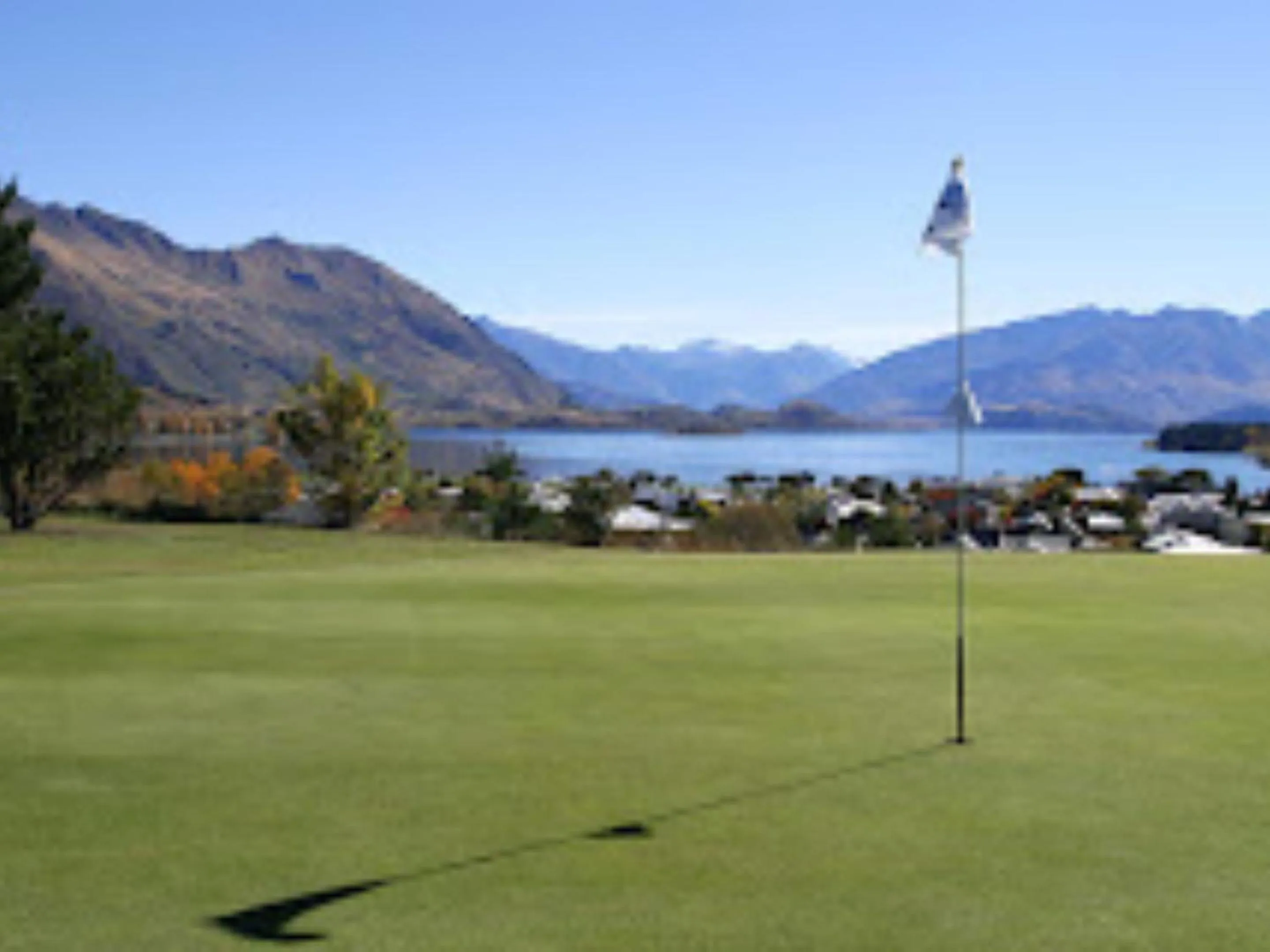 Golfcourse in Clearbrook Motel & Serviced Apartments