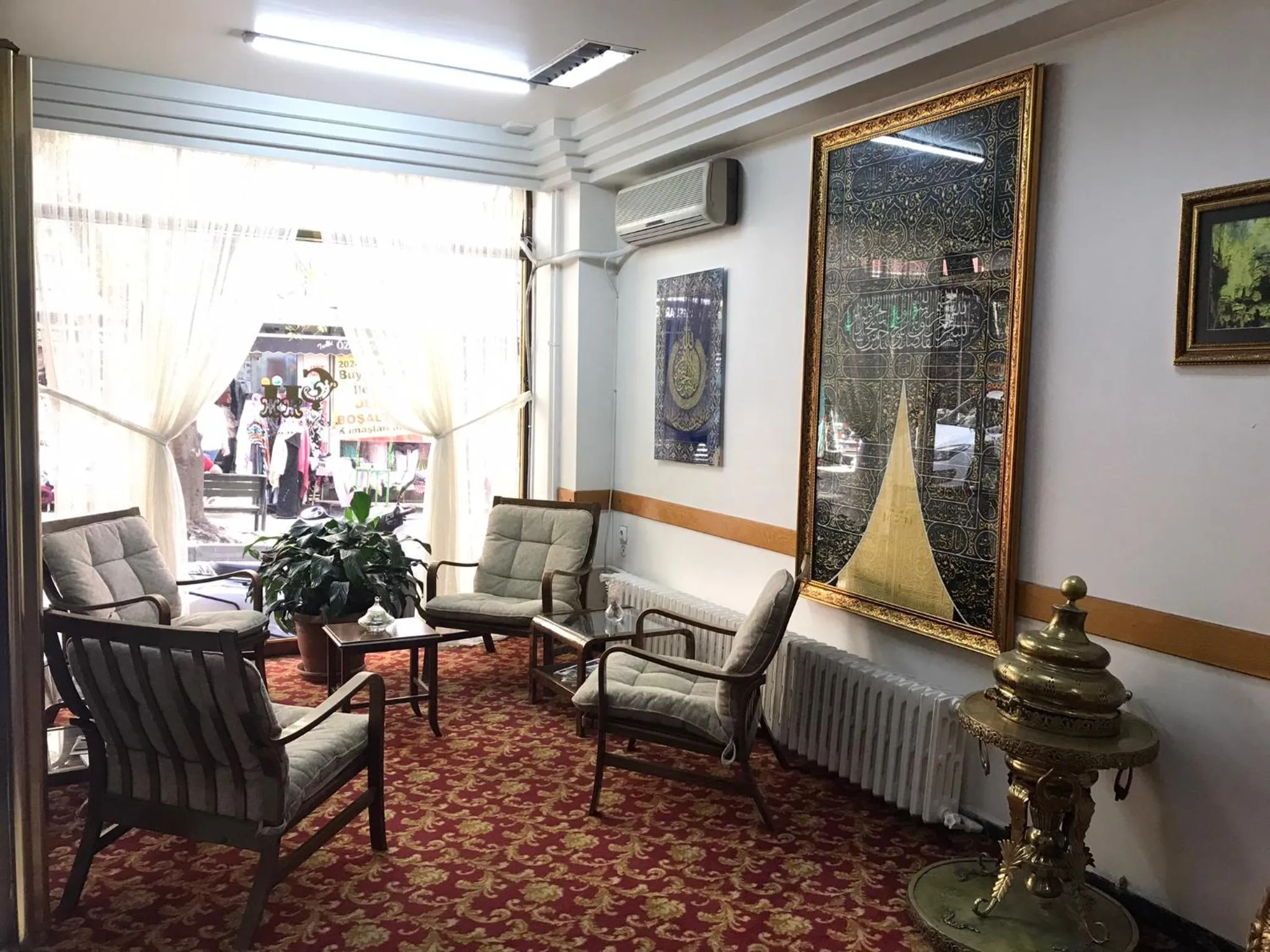 Seating area in Hotel Cesmeli