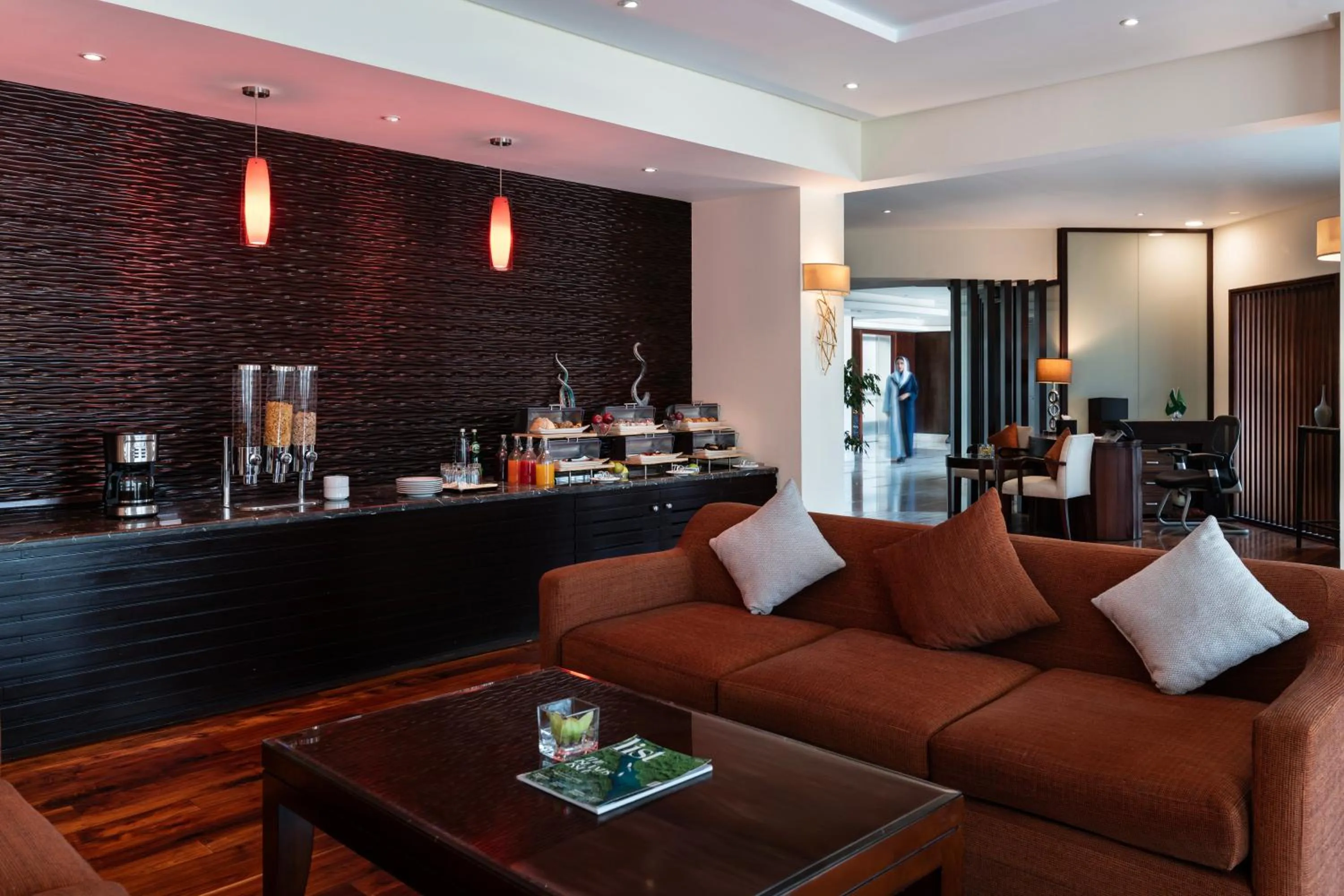 Communal lounge/ TV room in Sofitel Al Khobar The Corniche