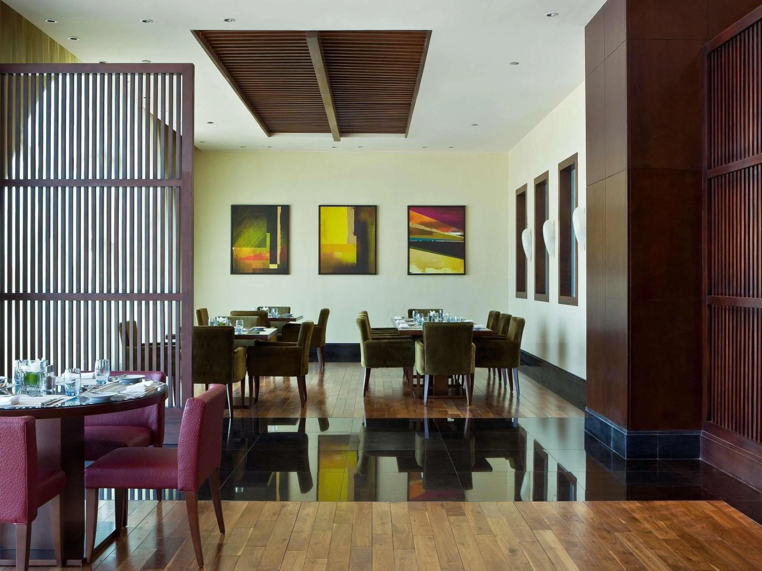 Restaurant/places to eat in Sofitel Al Khobar The Corniche