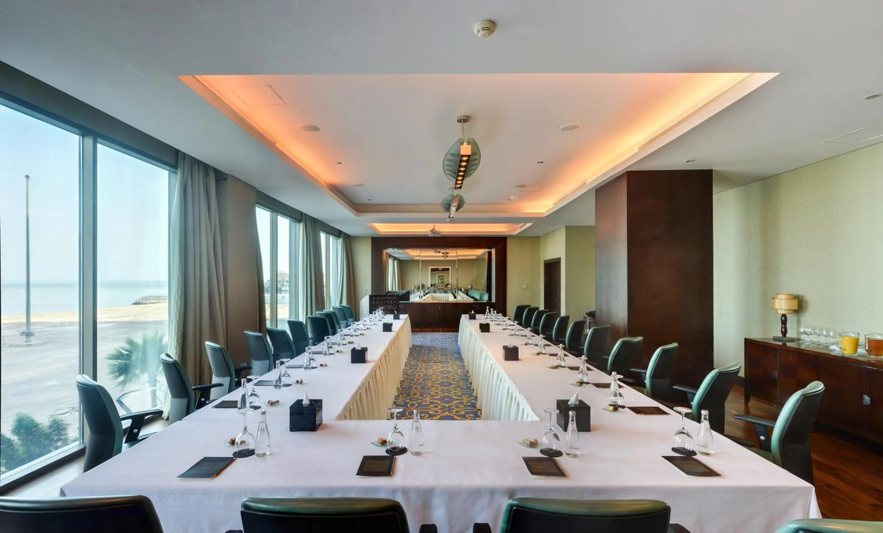 Business facilities in Sofitel Al Khobar The Corniche