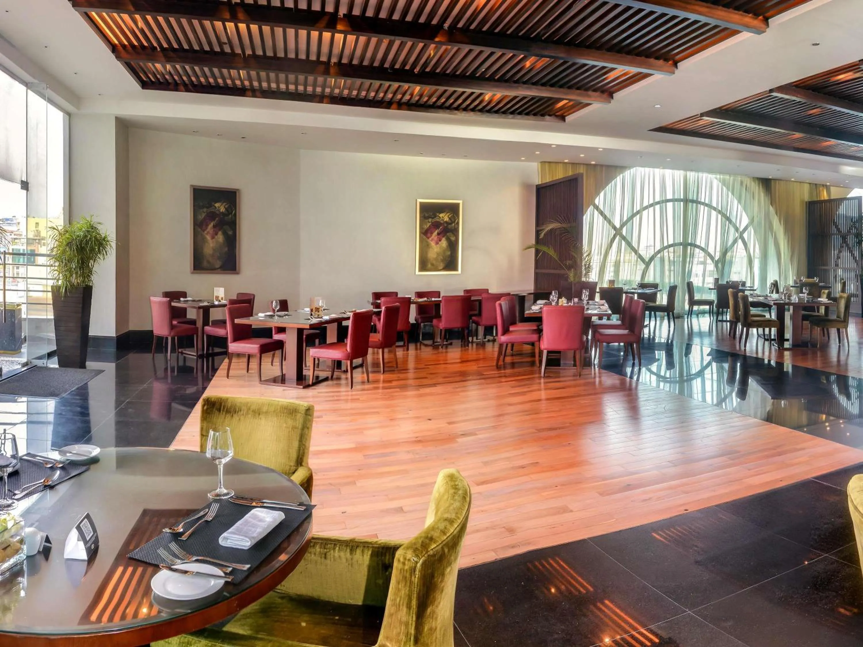 Restaurant/places to eat in Sofitel Al Khobar The Corniche