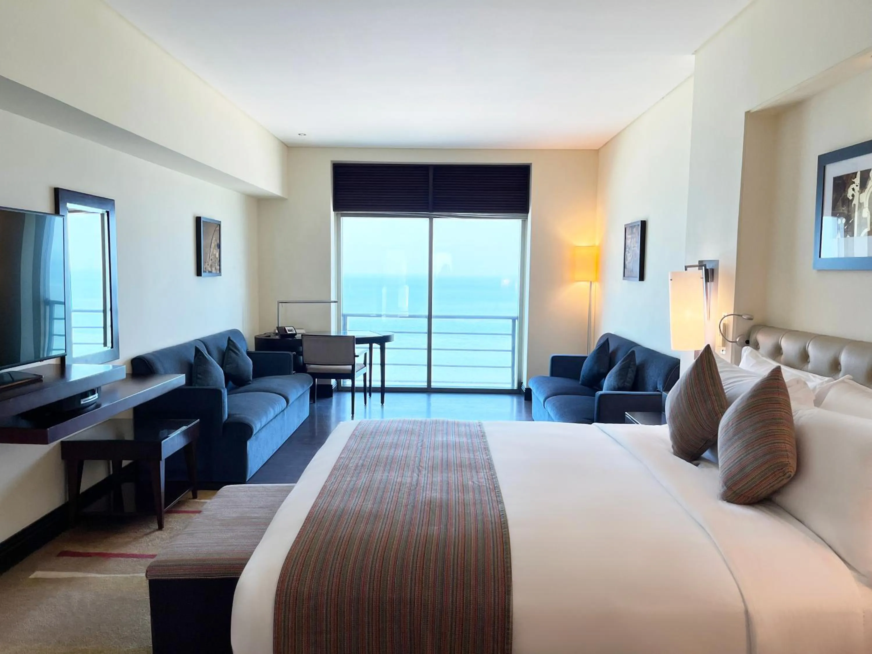 Bed in Sofitel Al Khobar The Corniche