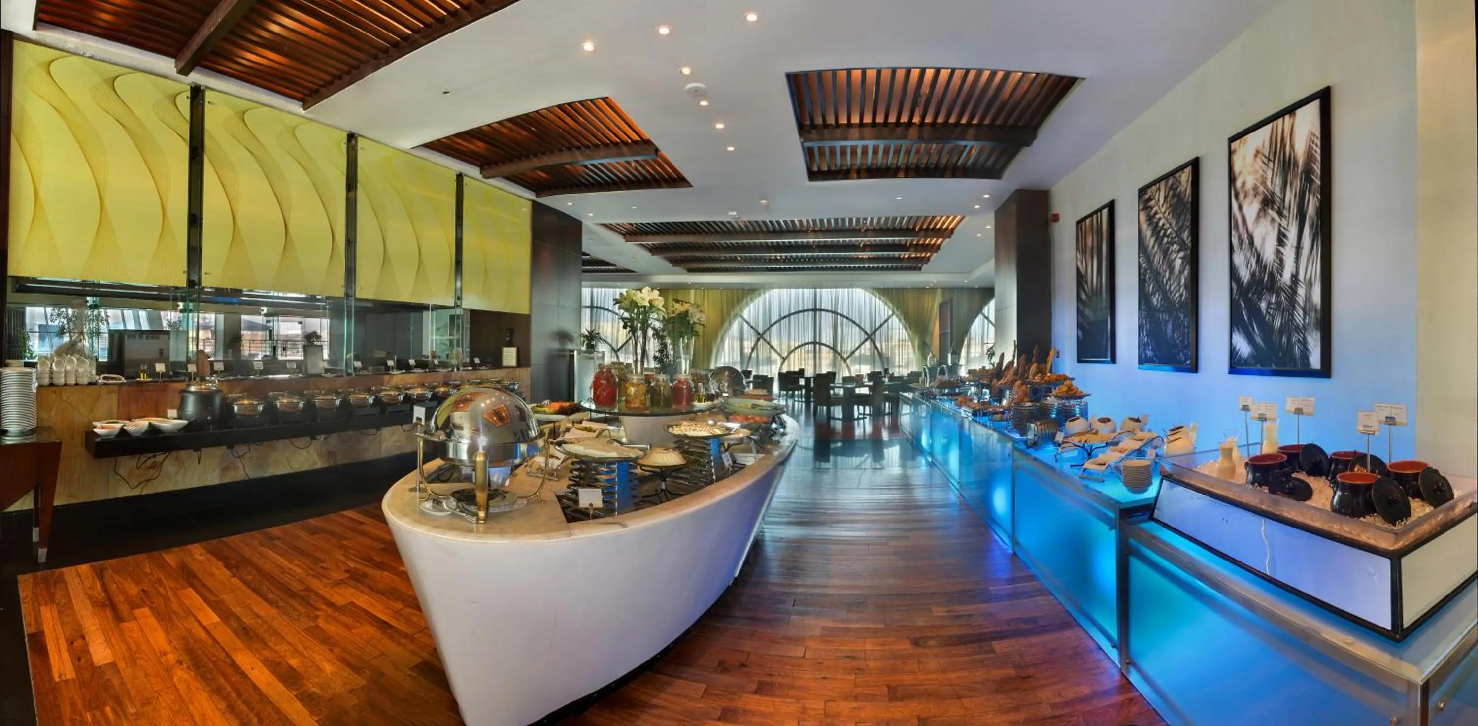 Restaurant/places to eat in Sofitel Al Khobar The Corniche