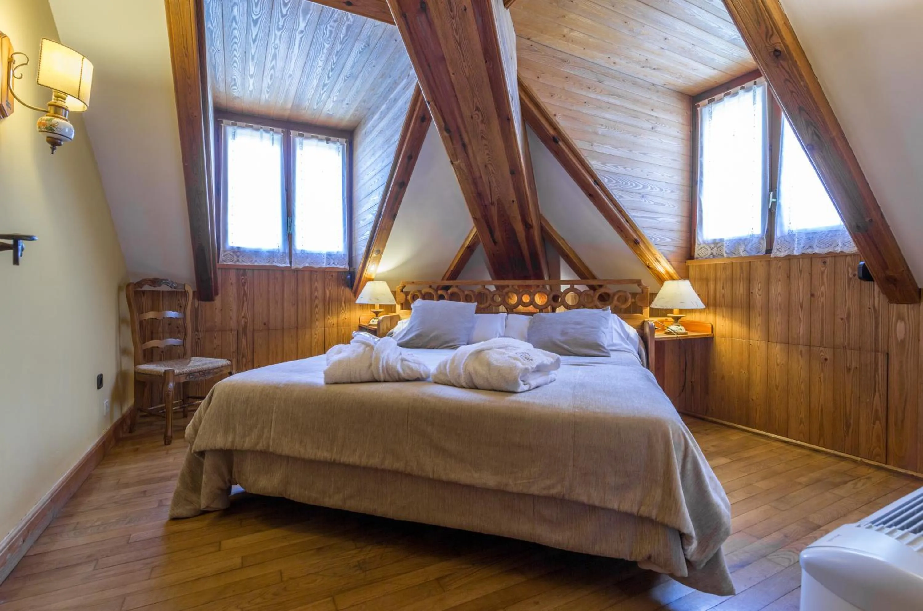 Decorative detail, Bed in Hotel Ciria