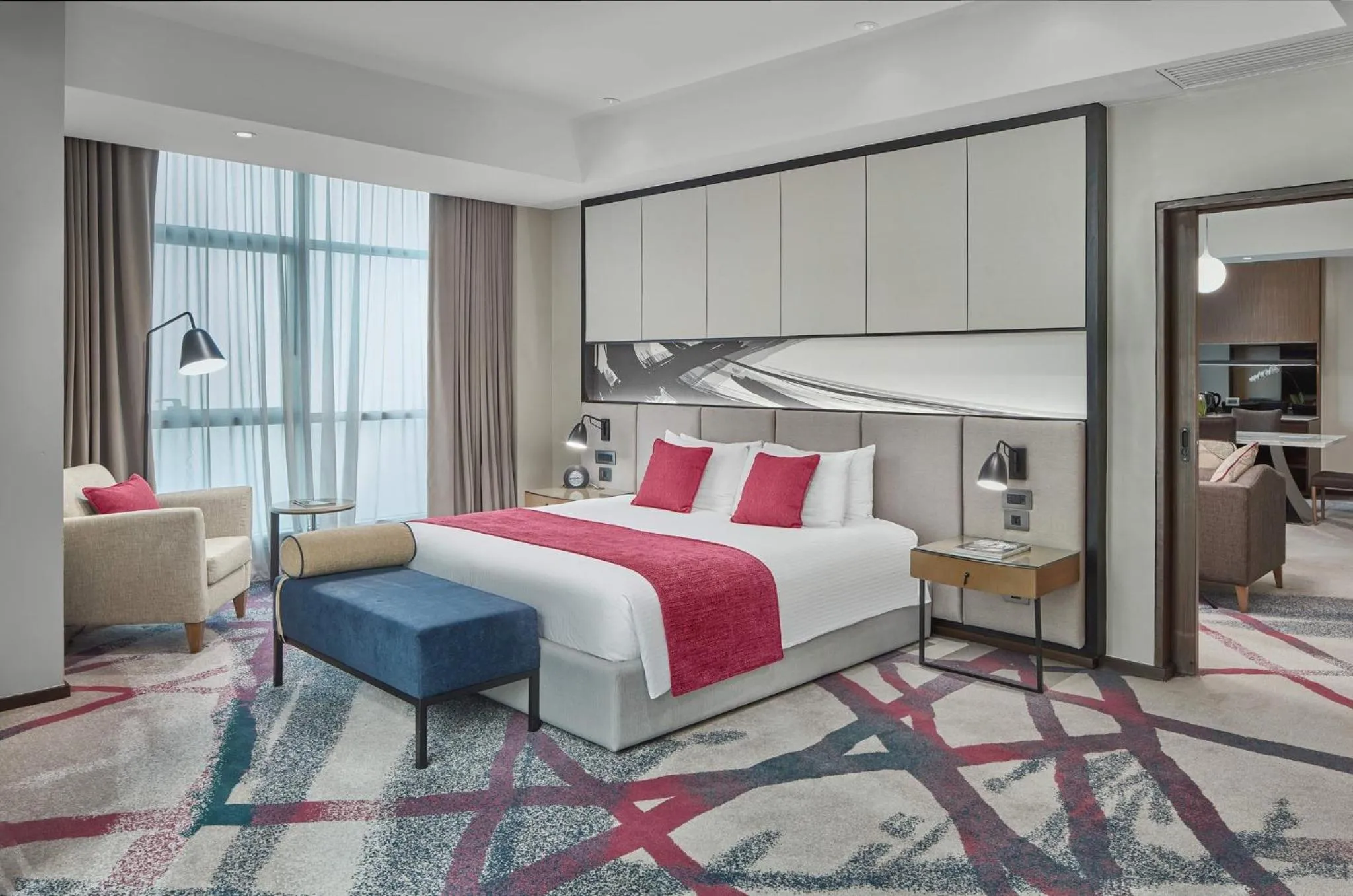 Photo of the whole room, Bed in Crowne Plaza Manila Galleria by IHG