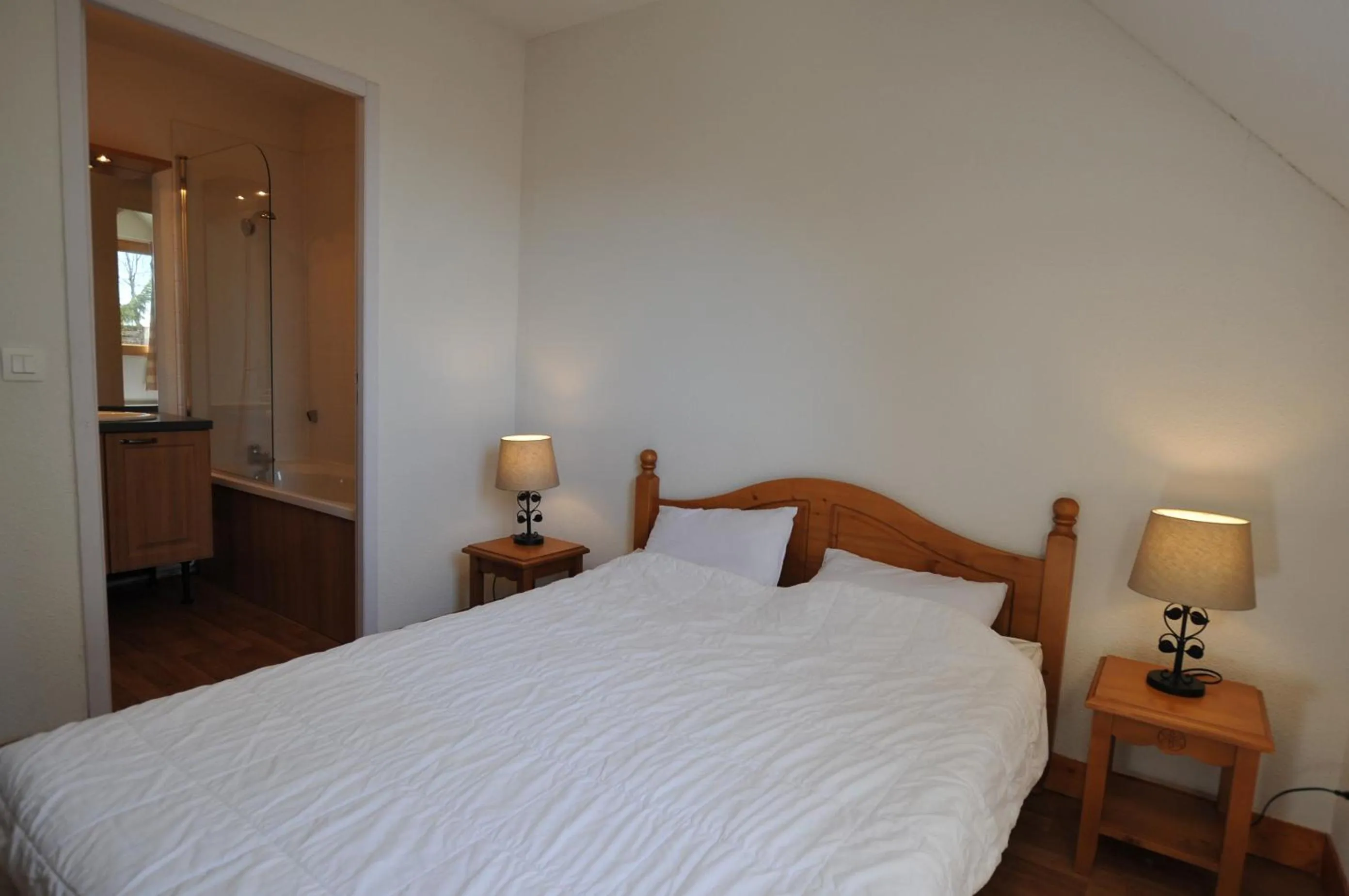 Bedroom, Bed in Résidence Le Bois de la Reine