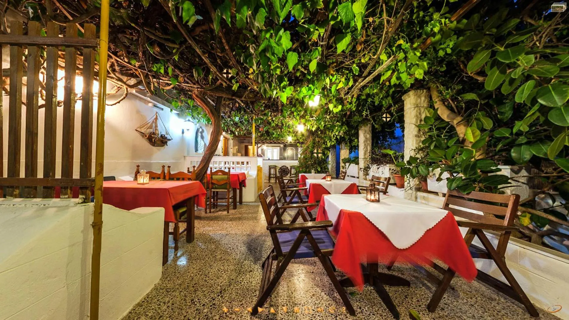 Hotel Dionysis Studios