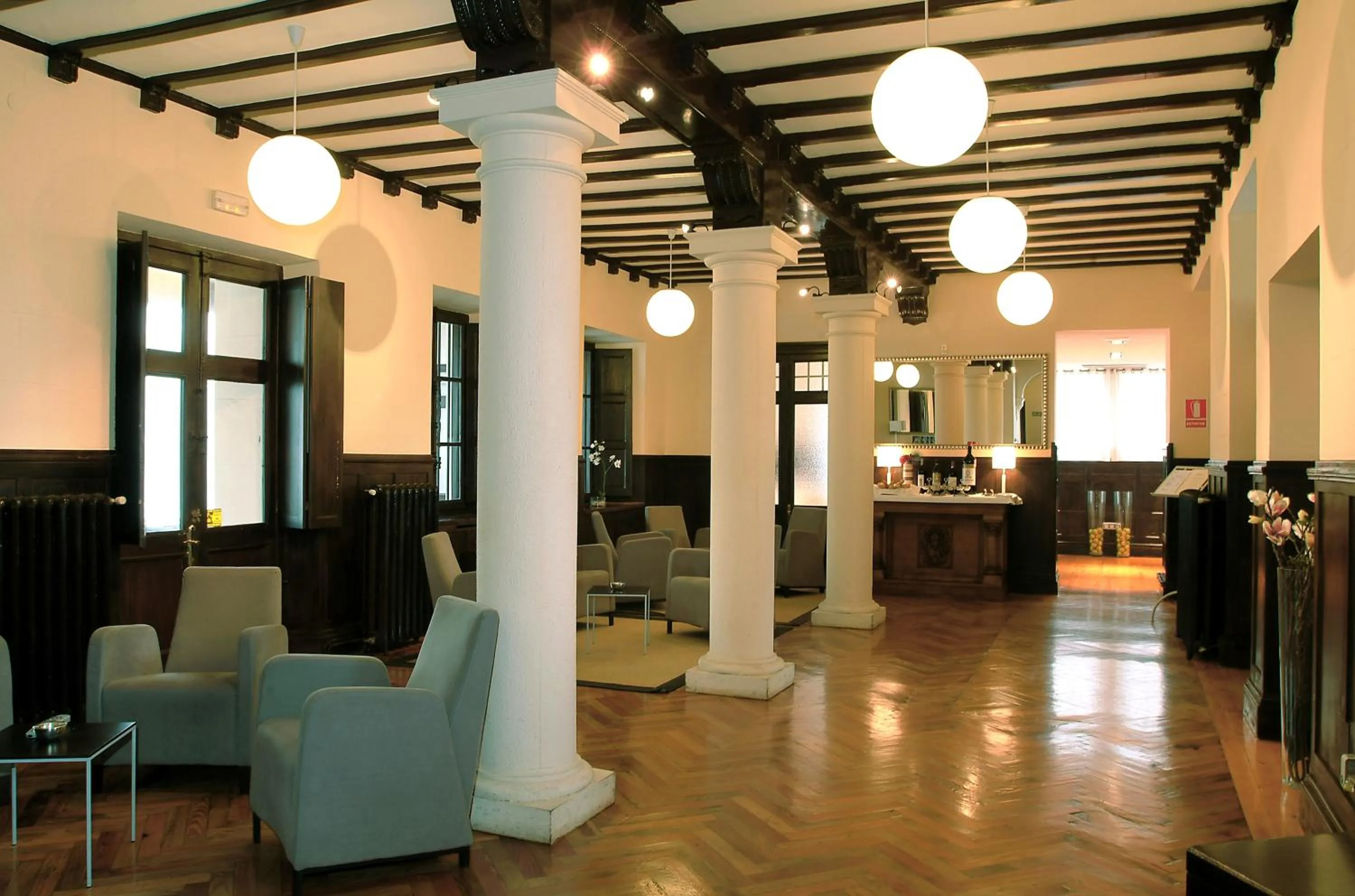 Communal lounge/ TV room in Las Carolinas Garden