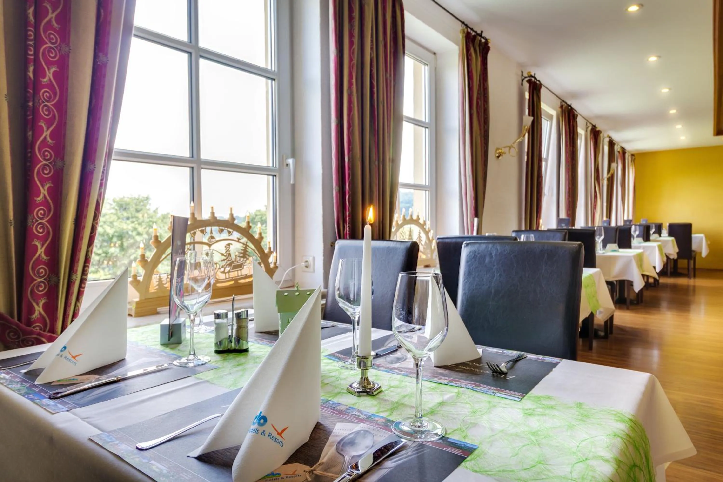 Restaurant/places to eat in Panorama Berghotel Wettiner Höhe