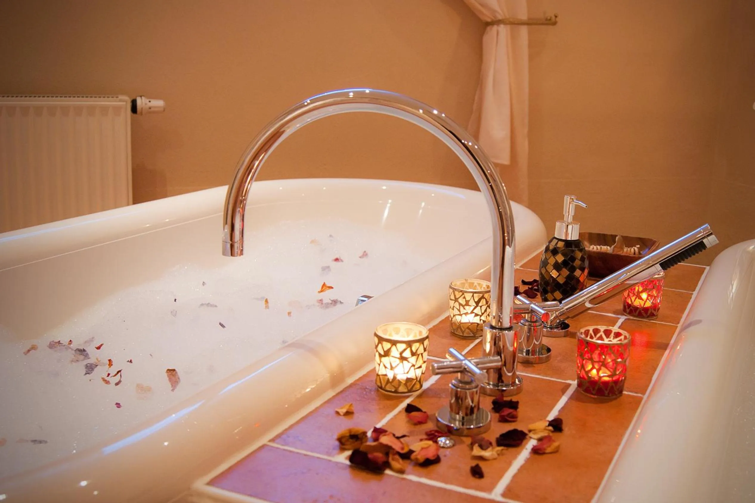 Bathroom in Panorama Berghotel Wettiner Höhe