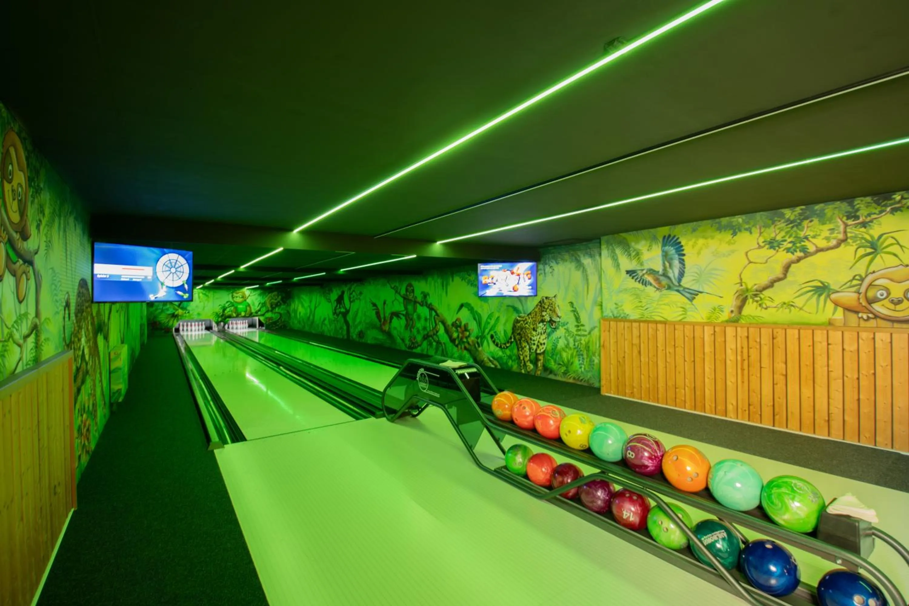 Bowling in Panorama Berghotel Wettiner Höhe