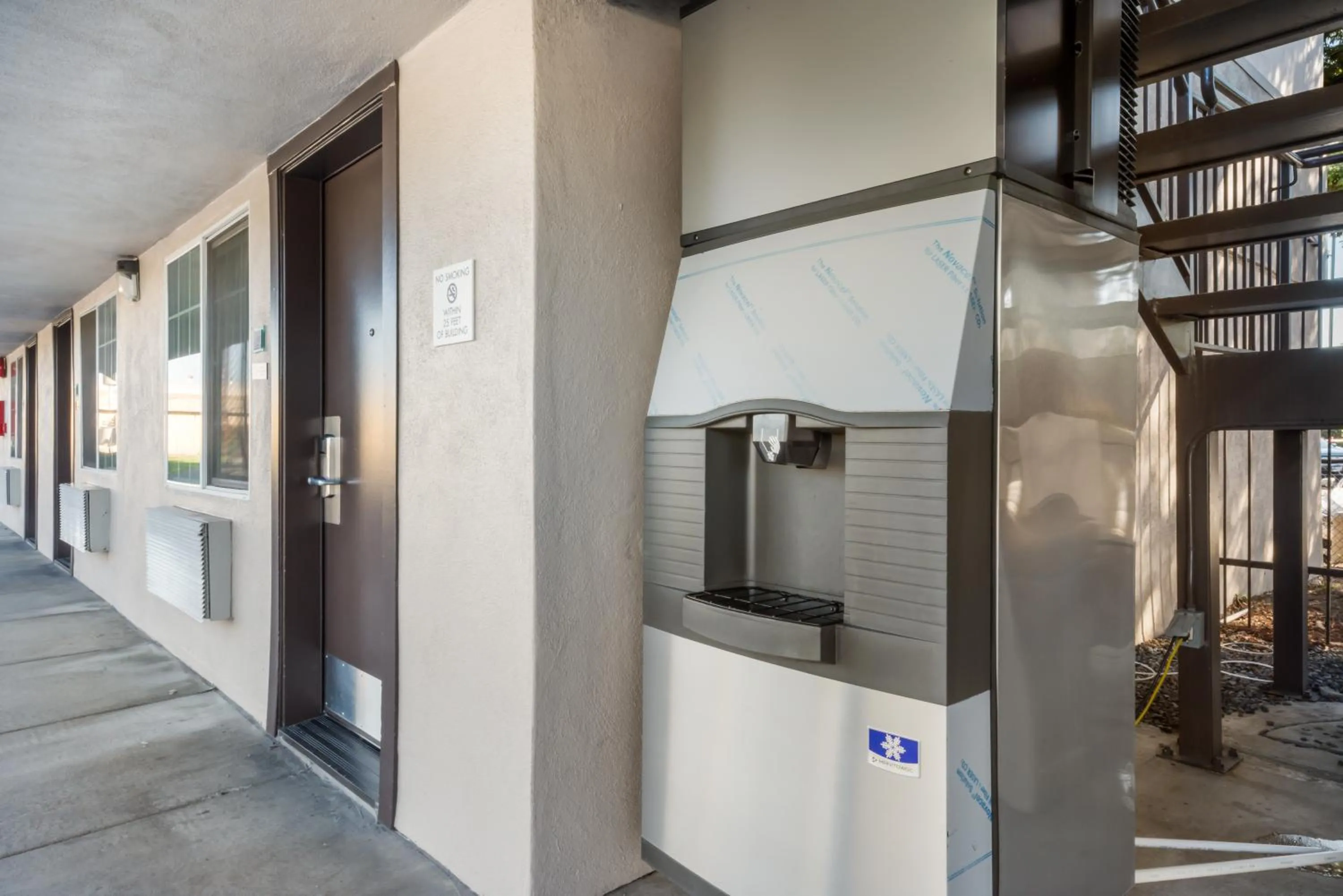 vending machine in Americas Best Value Inn Santa Rosa