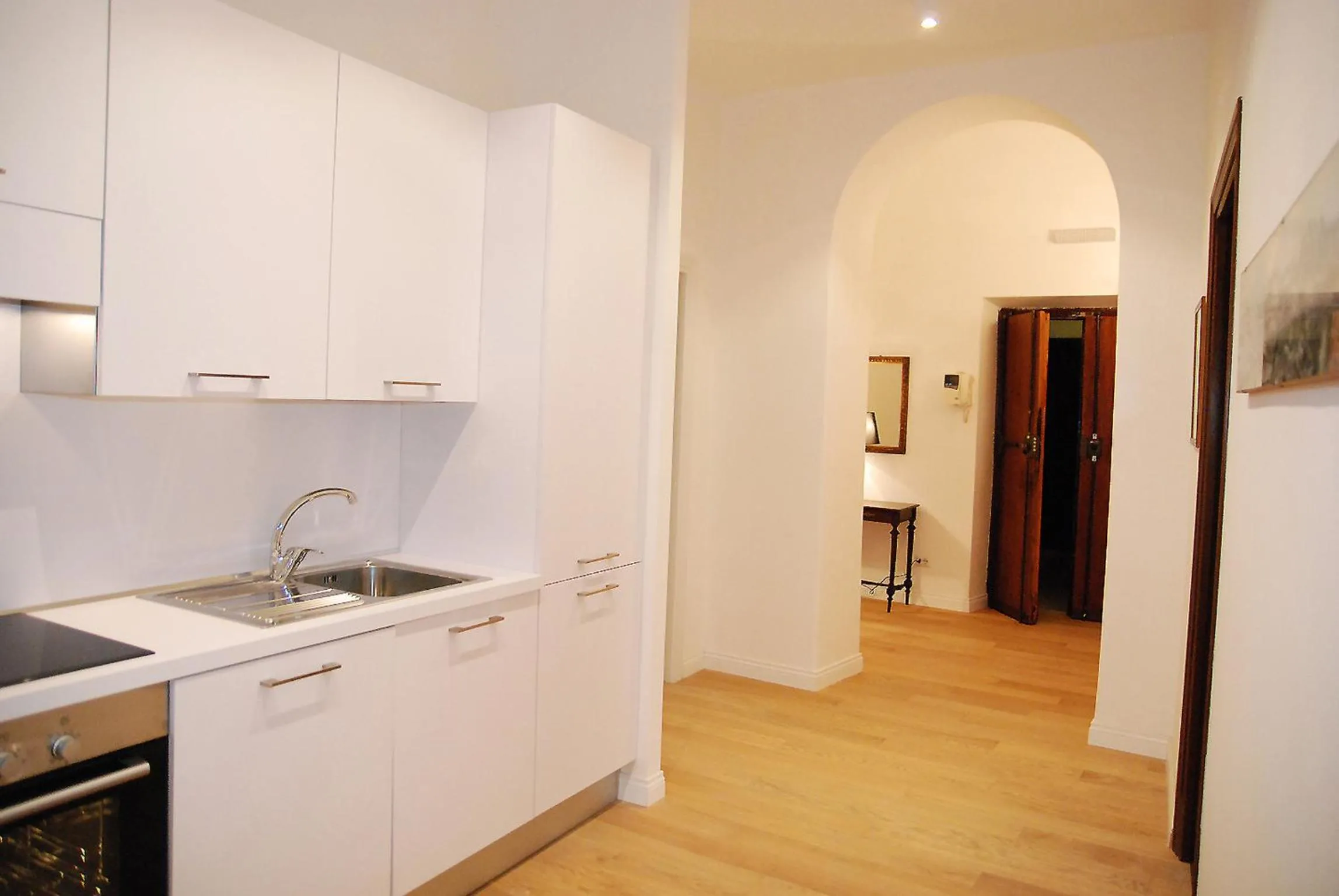 Property building in Exclusive apartment a few steps from the Spanish Steps