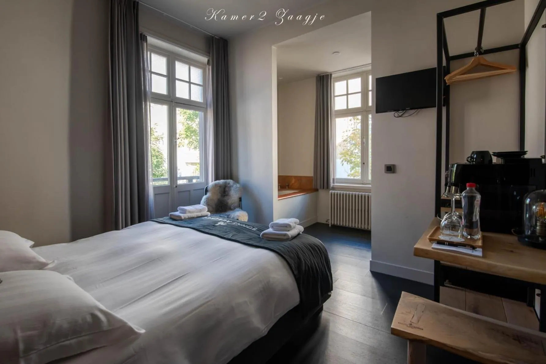 Bed in Hotel Bonne Auberge (Adults Only)