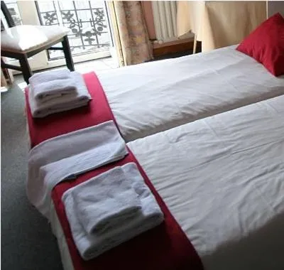 Bed in Hotel Anvers